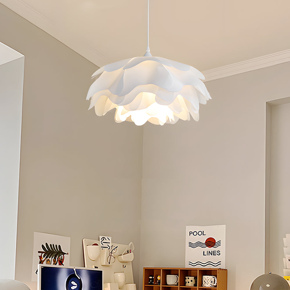 iron pendant light shown as a main product image for dining areas