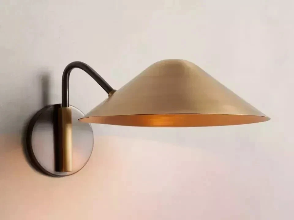 Light Sconce Mid-Century Contemporary Stilnovo Raw Brass Wall Light, main view, Tianguang Select