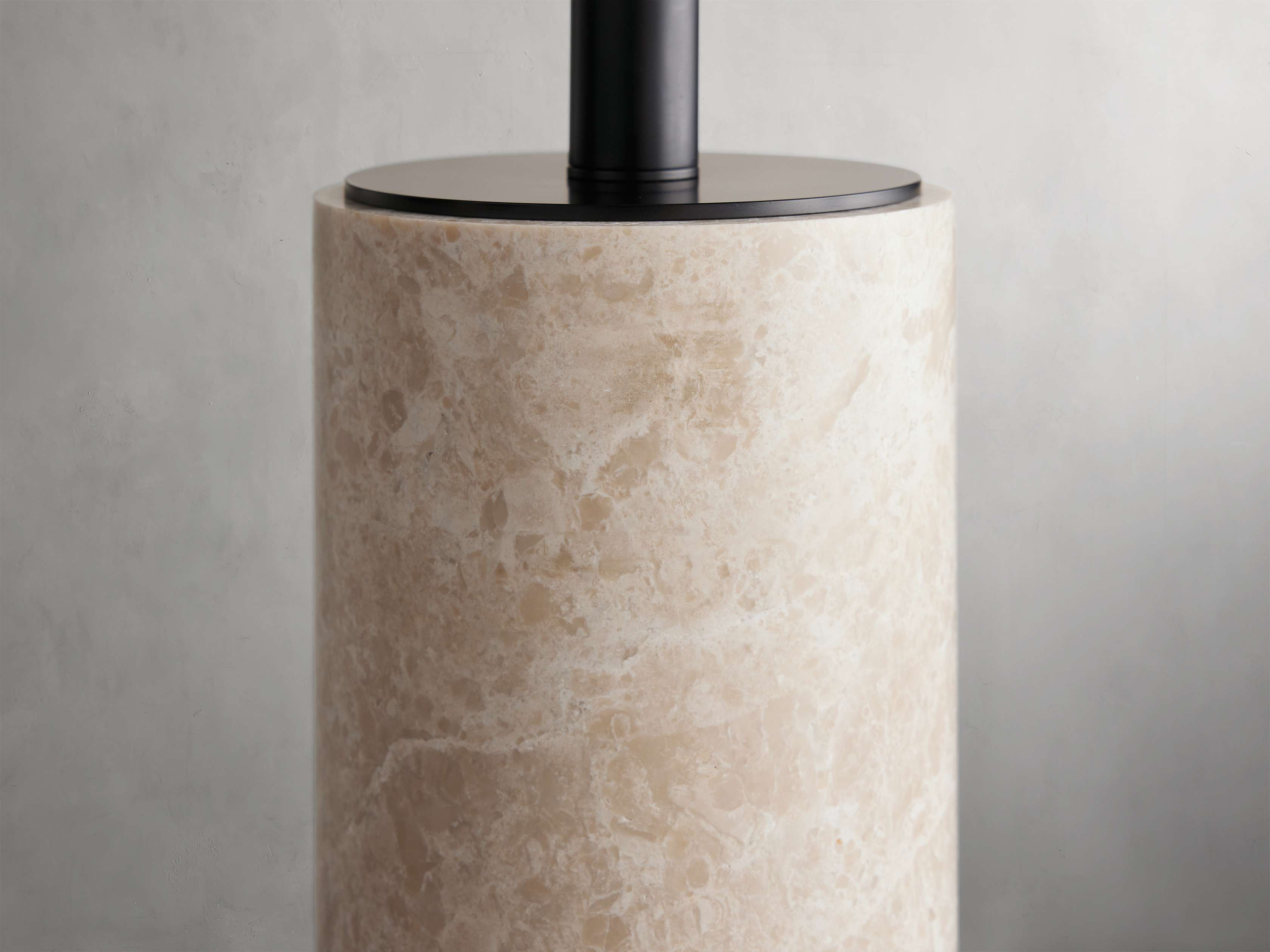 Bri x ton Floor Lamp