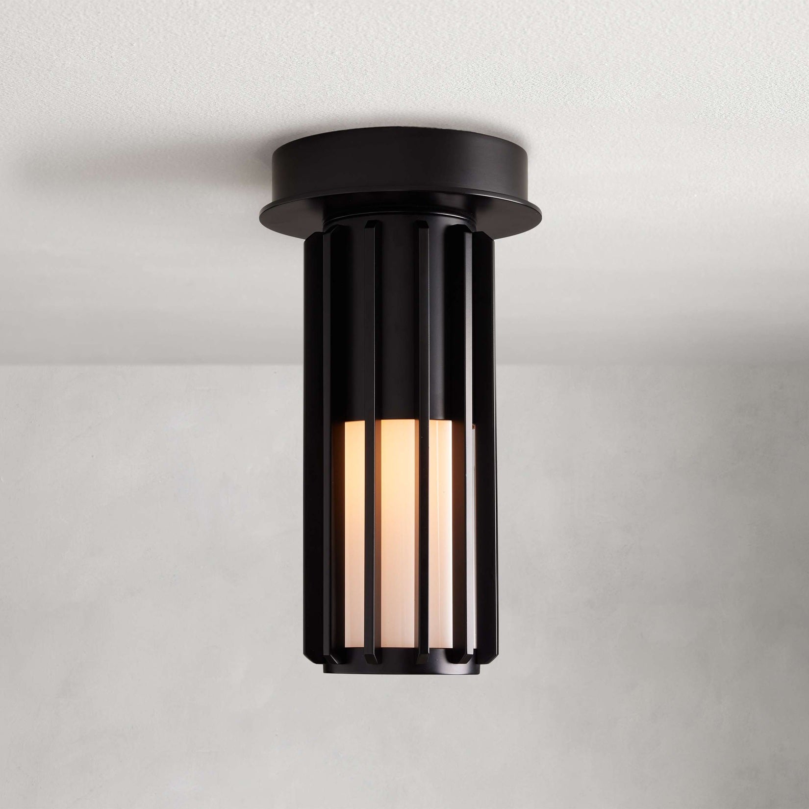 Gabbia Outdoor Spotlight Flush Mount