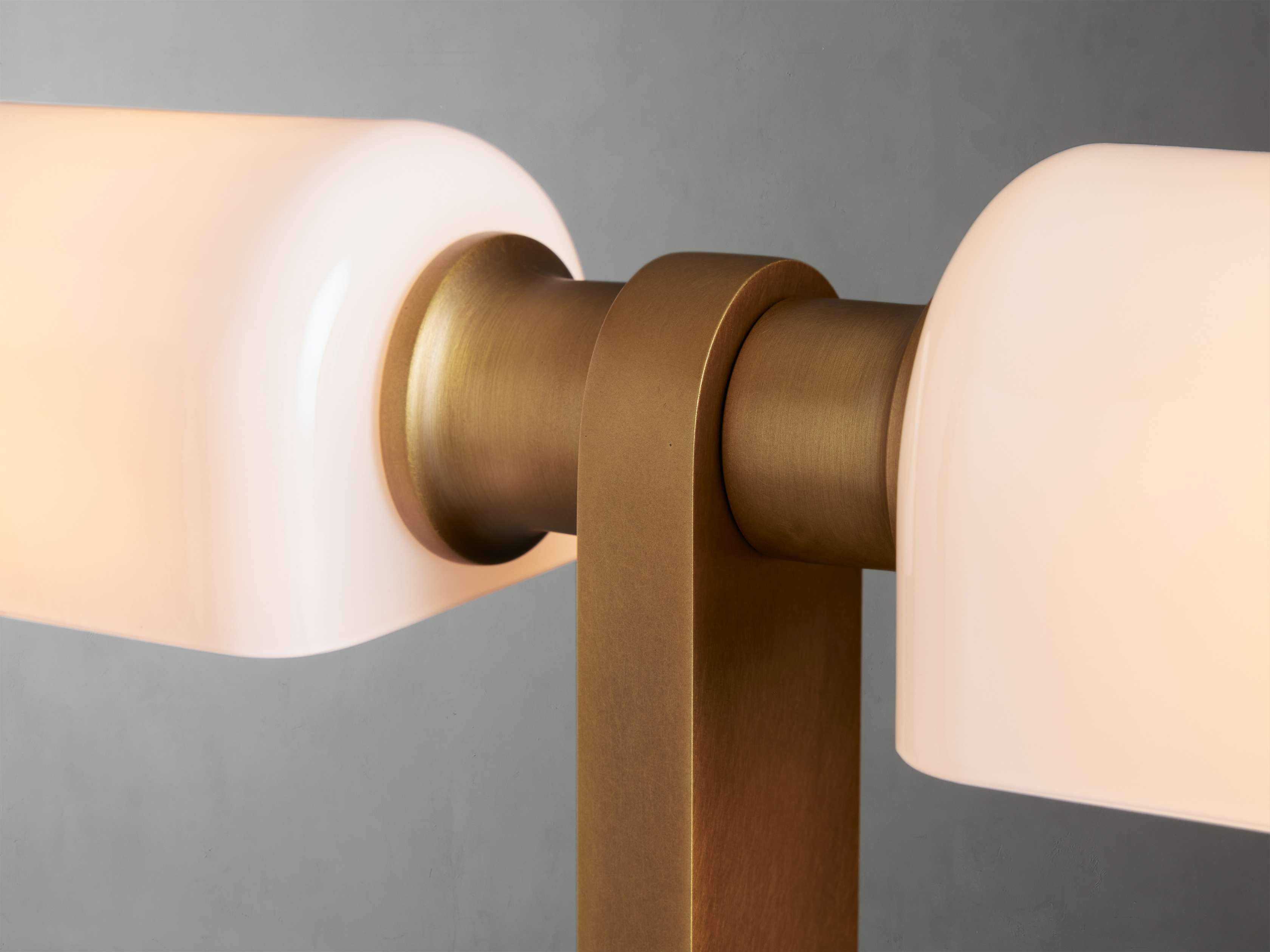 Zayd Floor Lamp