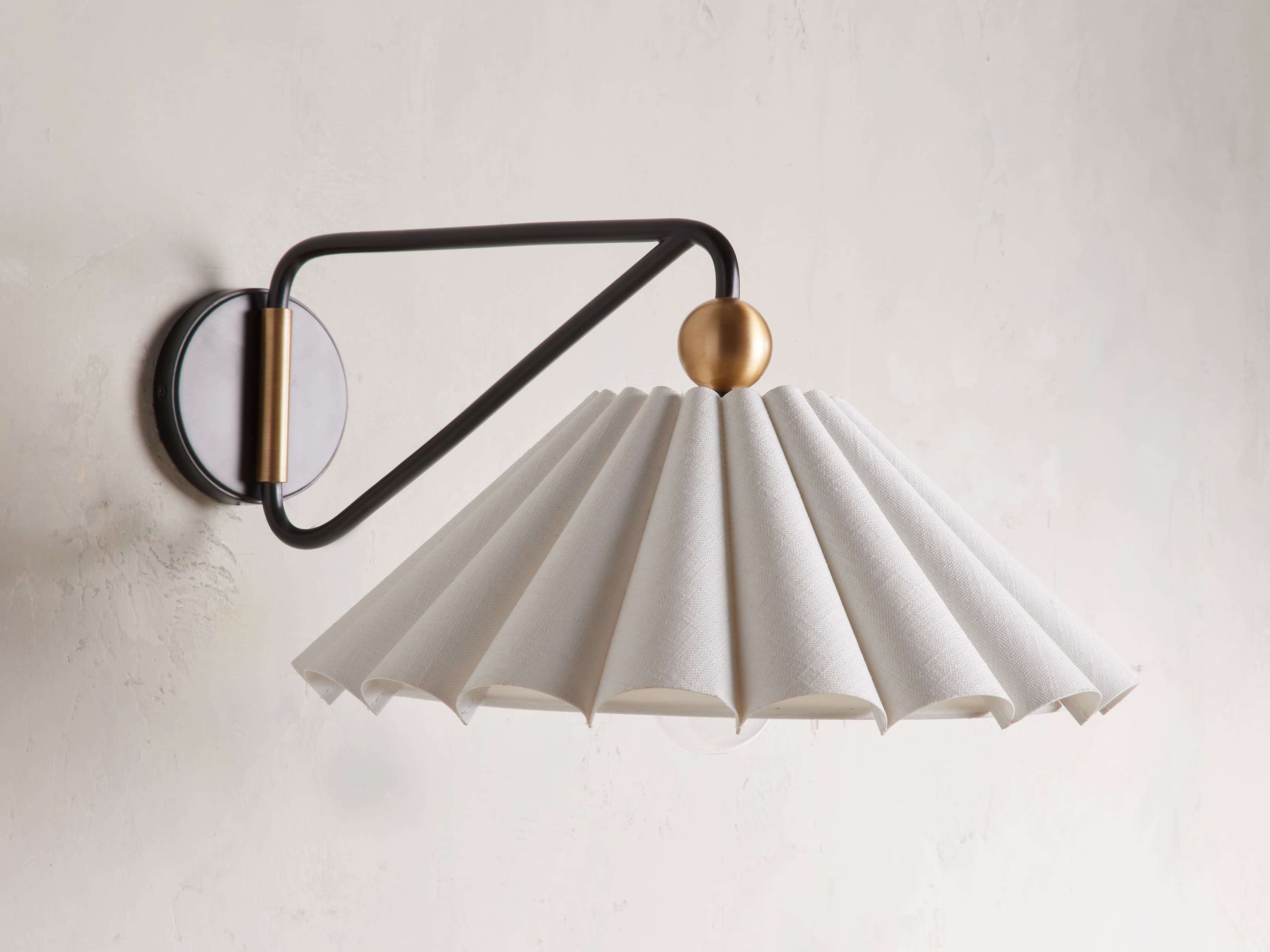 Haylen Sconce