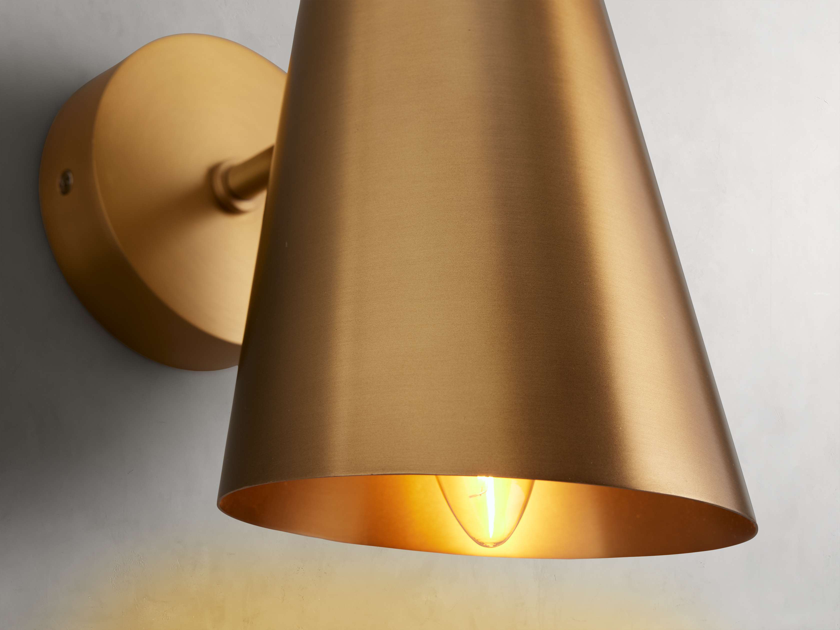 Elih Sconce