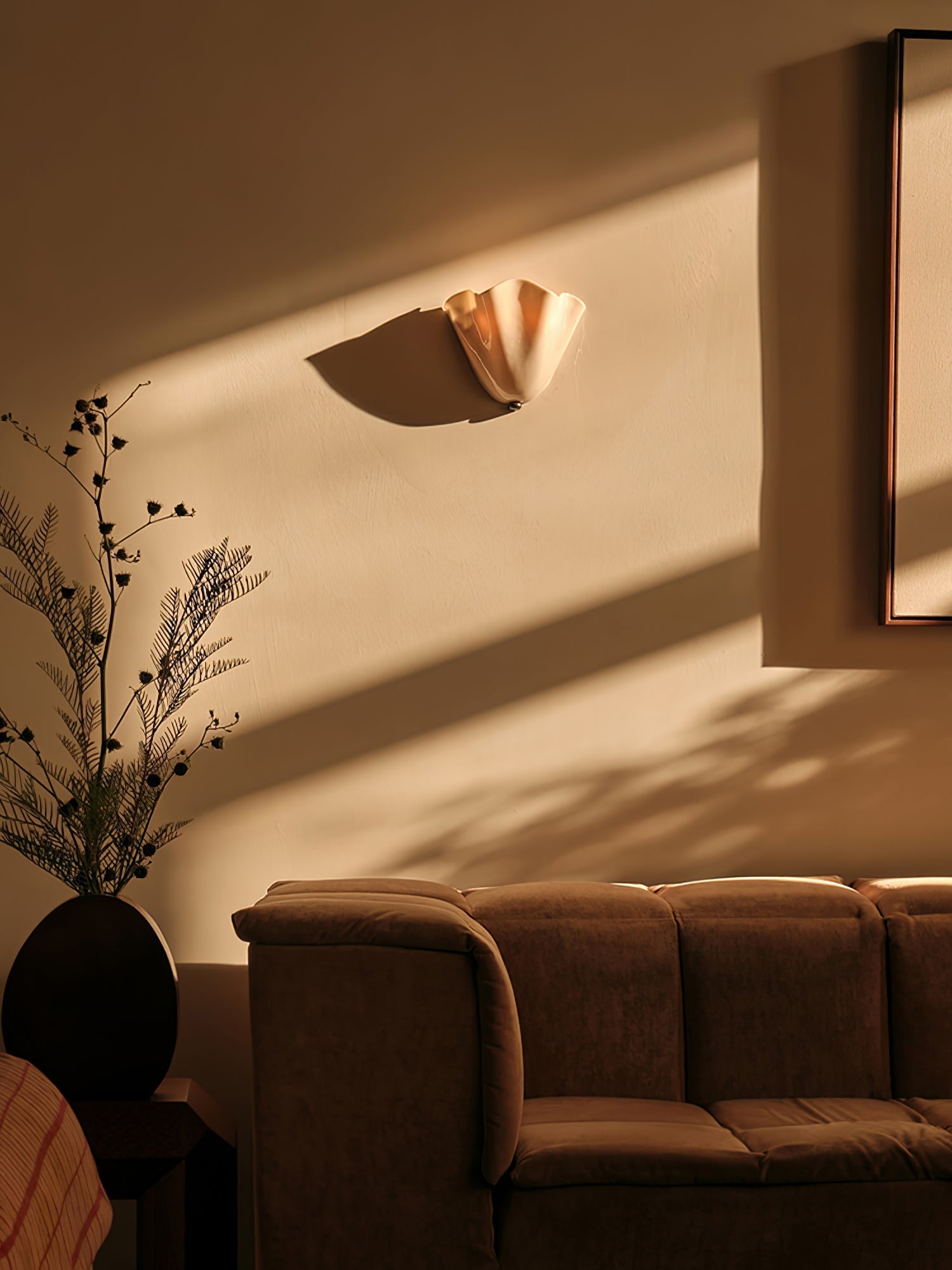 Petalia Wall Sconce