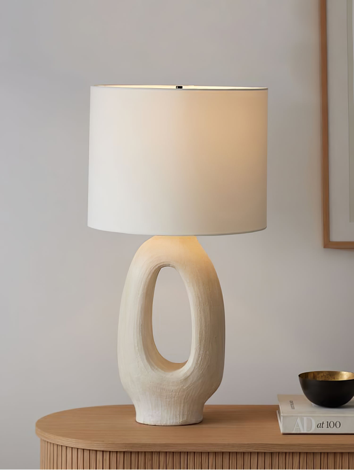 Amara Sculptural Table Lamp detail view 3