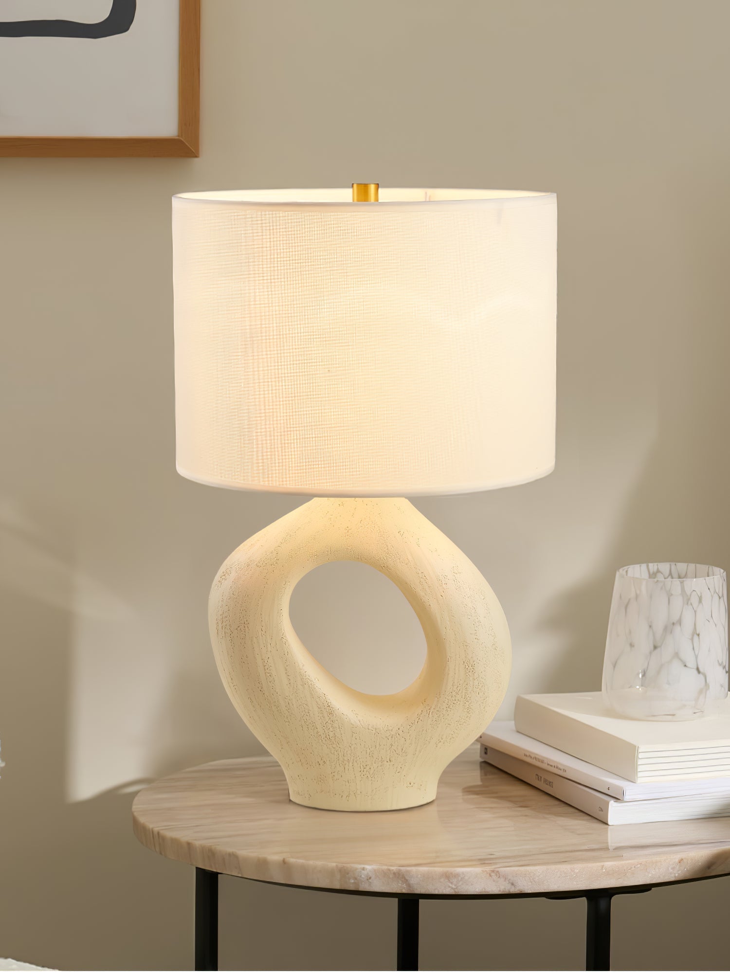 Amara Sculptural Table Lamp detail view 6
