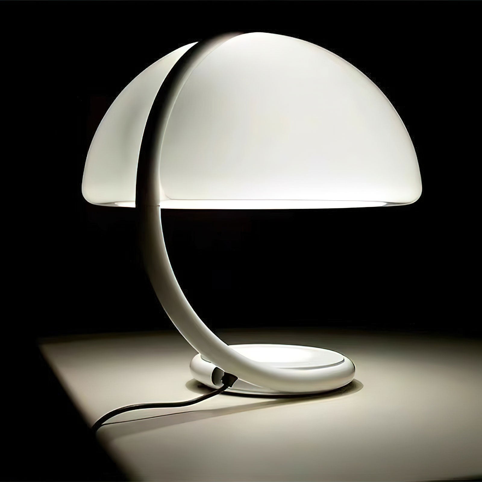 Arc Glow Table Lamp 17.7