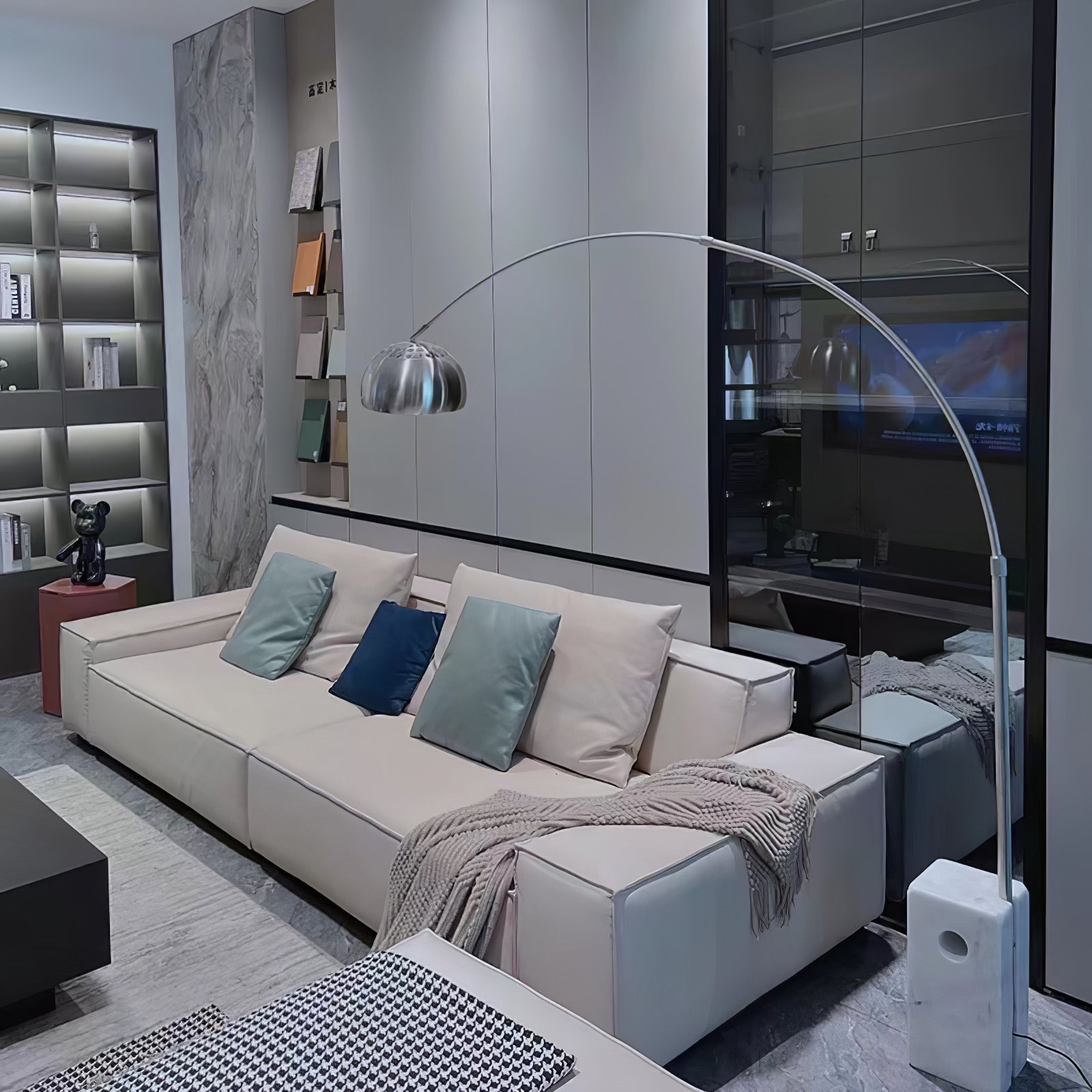 Arcadia Lu x e Floor Lamp