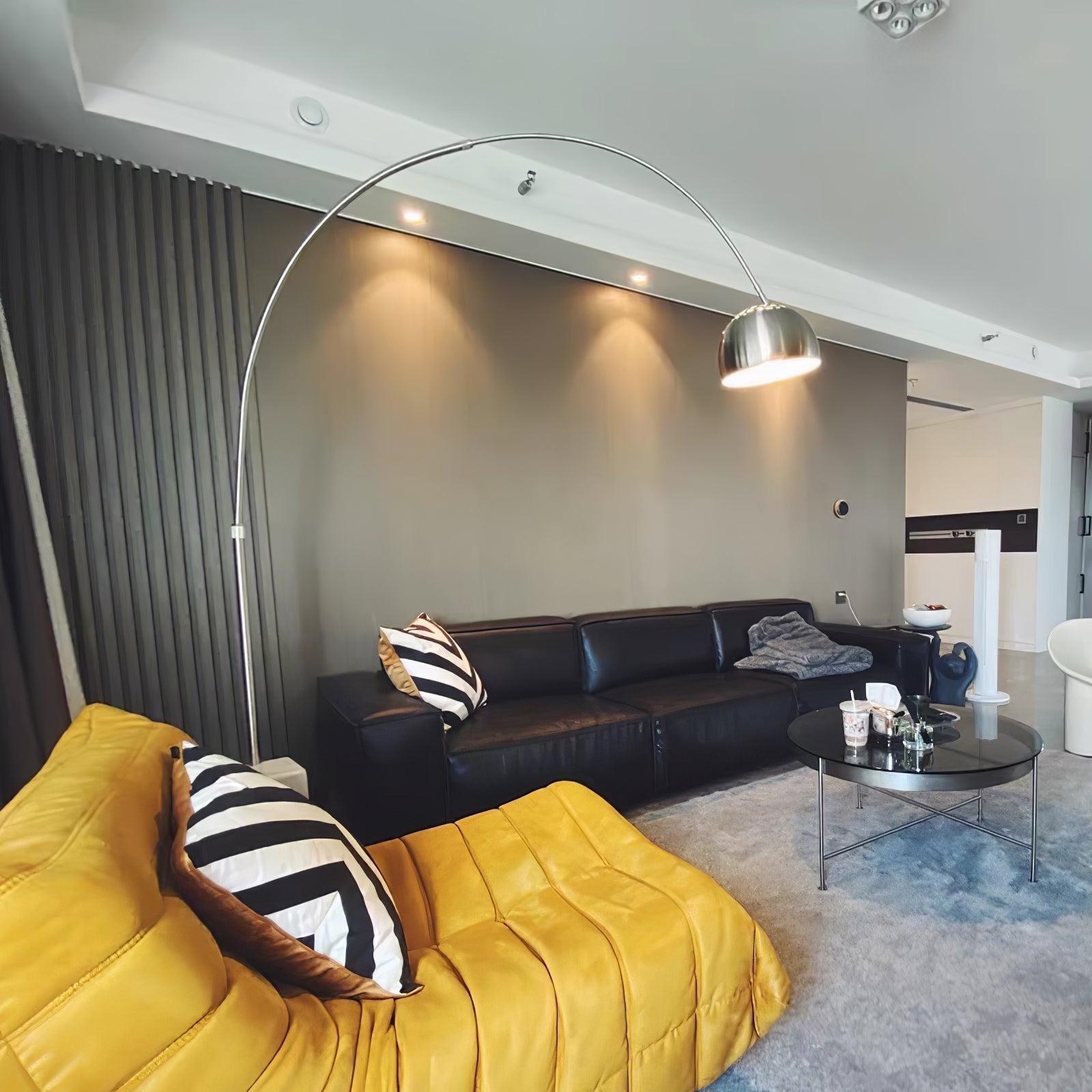 Arcadia Lu x e Floor Lamp