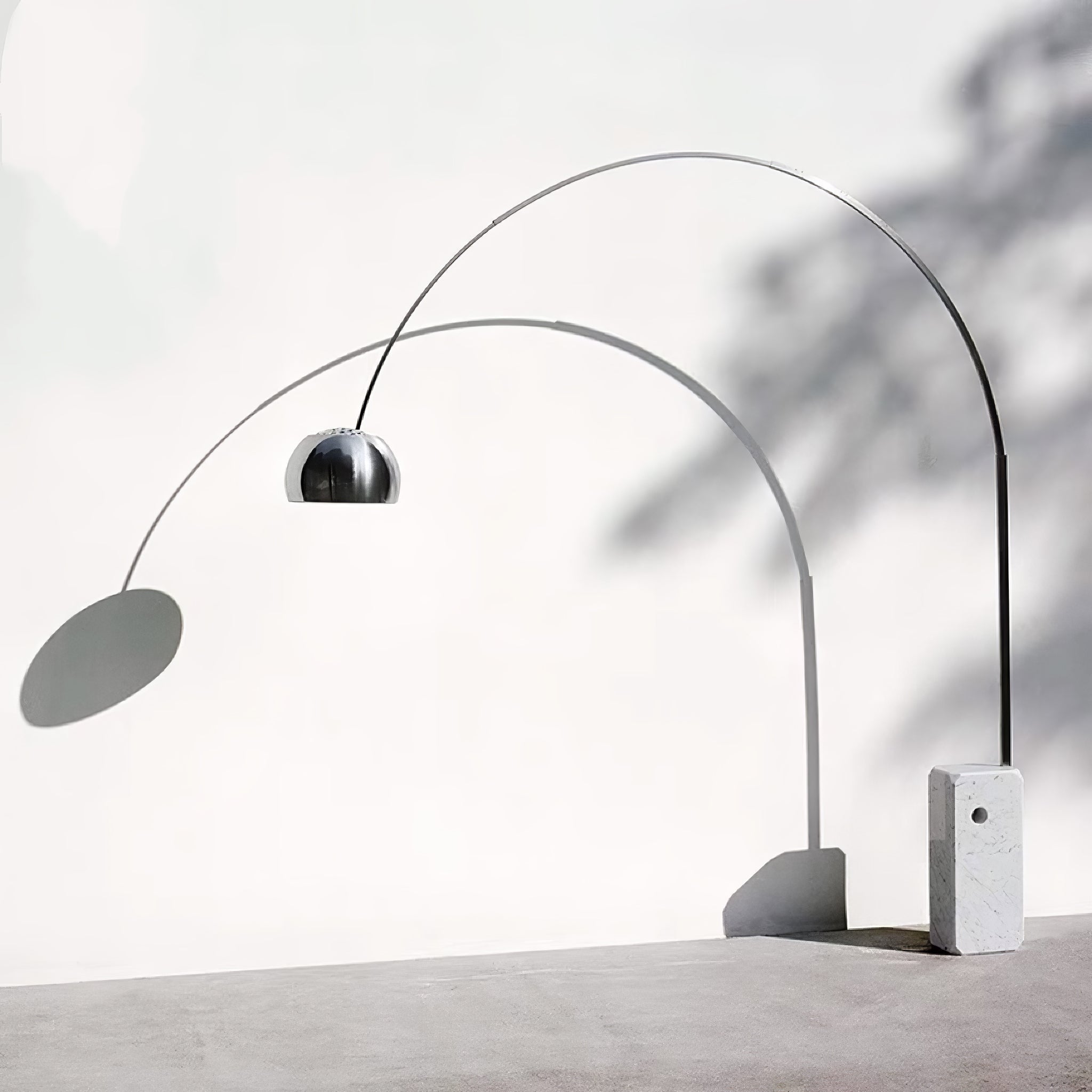 Arcadia Lu x e Floor Lamp