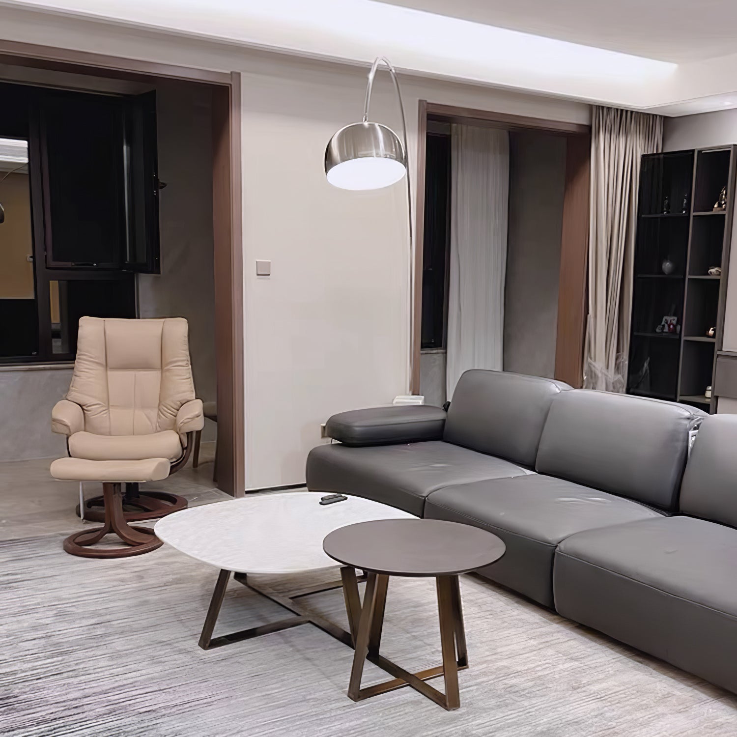 Arcadia Lu x e Floor Lamp
