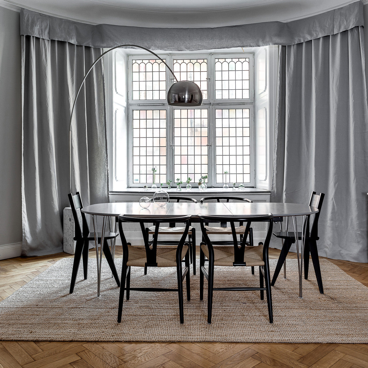 Arcadia Lu x e Floor Lamp