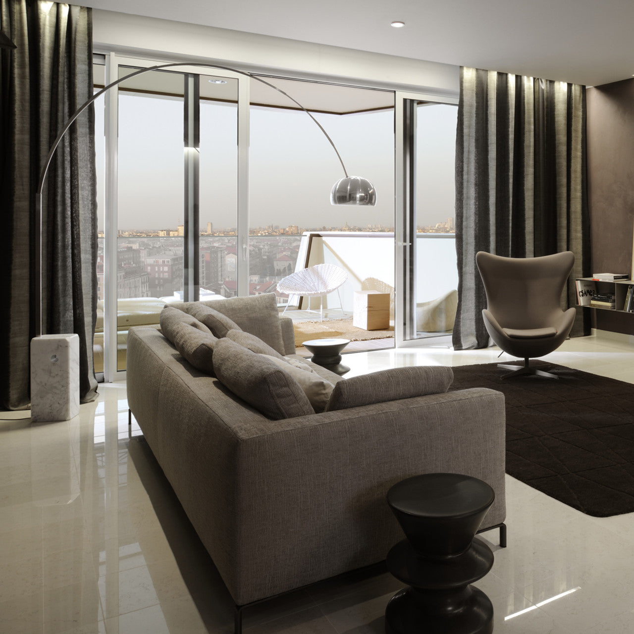 Arcadia Lu x e Floor Lamp