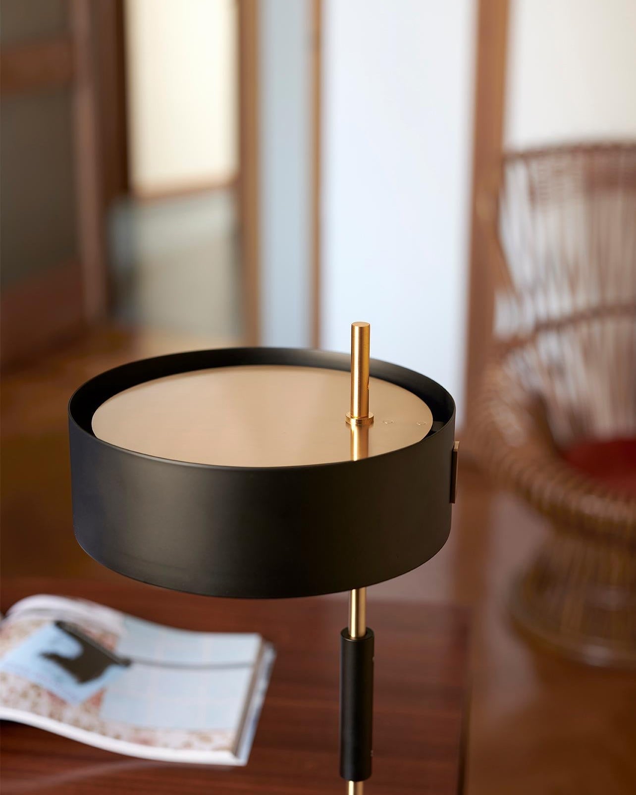 Athezza Table Lamp