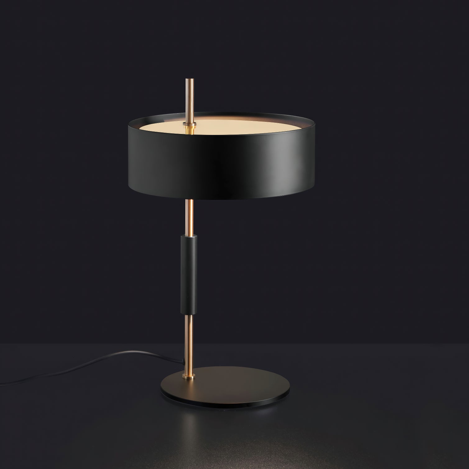 Athezza Table Lamp