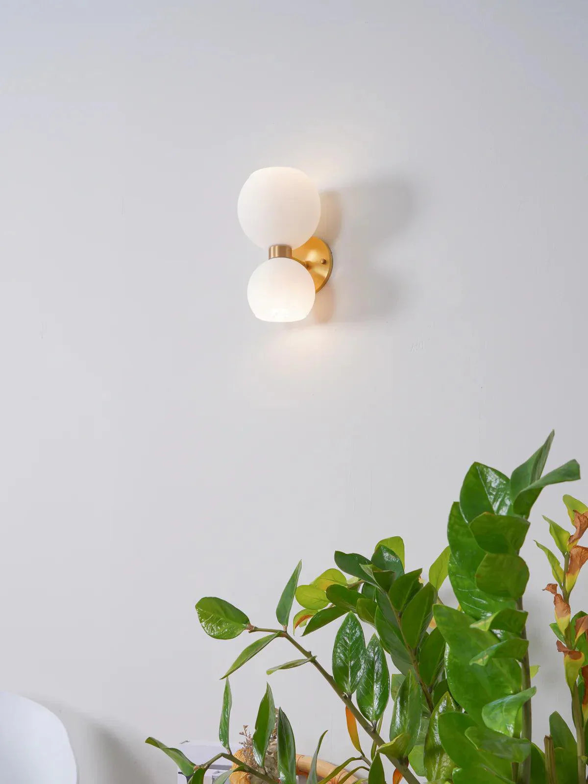 Round Pearl Sconce 5.9