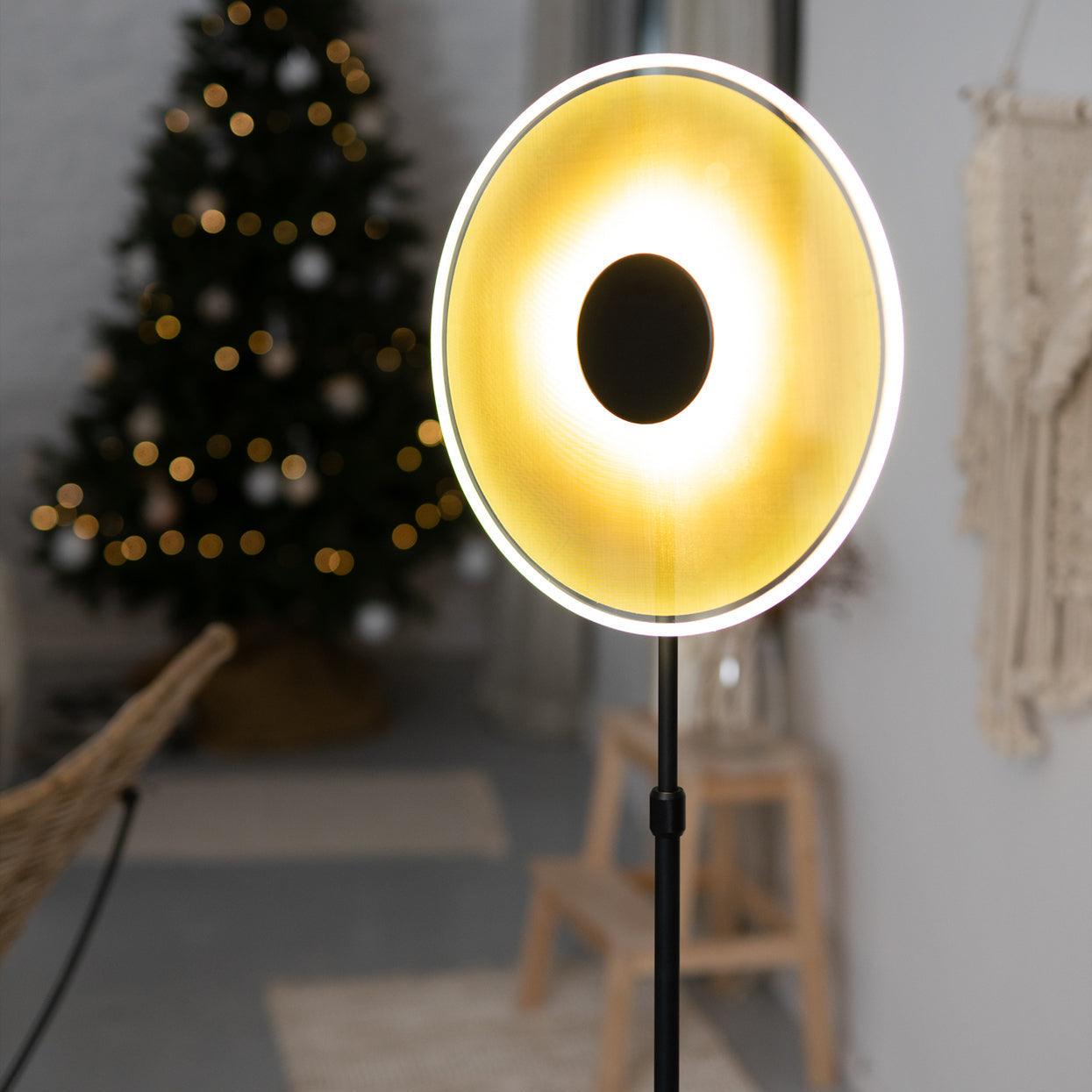 Lu x ora Floor Lamp