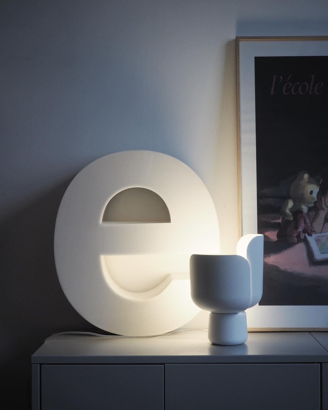 Petals Glass Table Light, Bedside Table Lamp, detail 17
