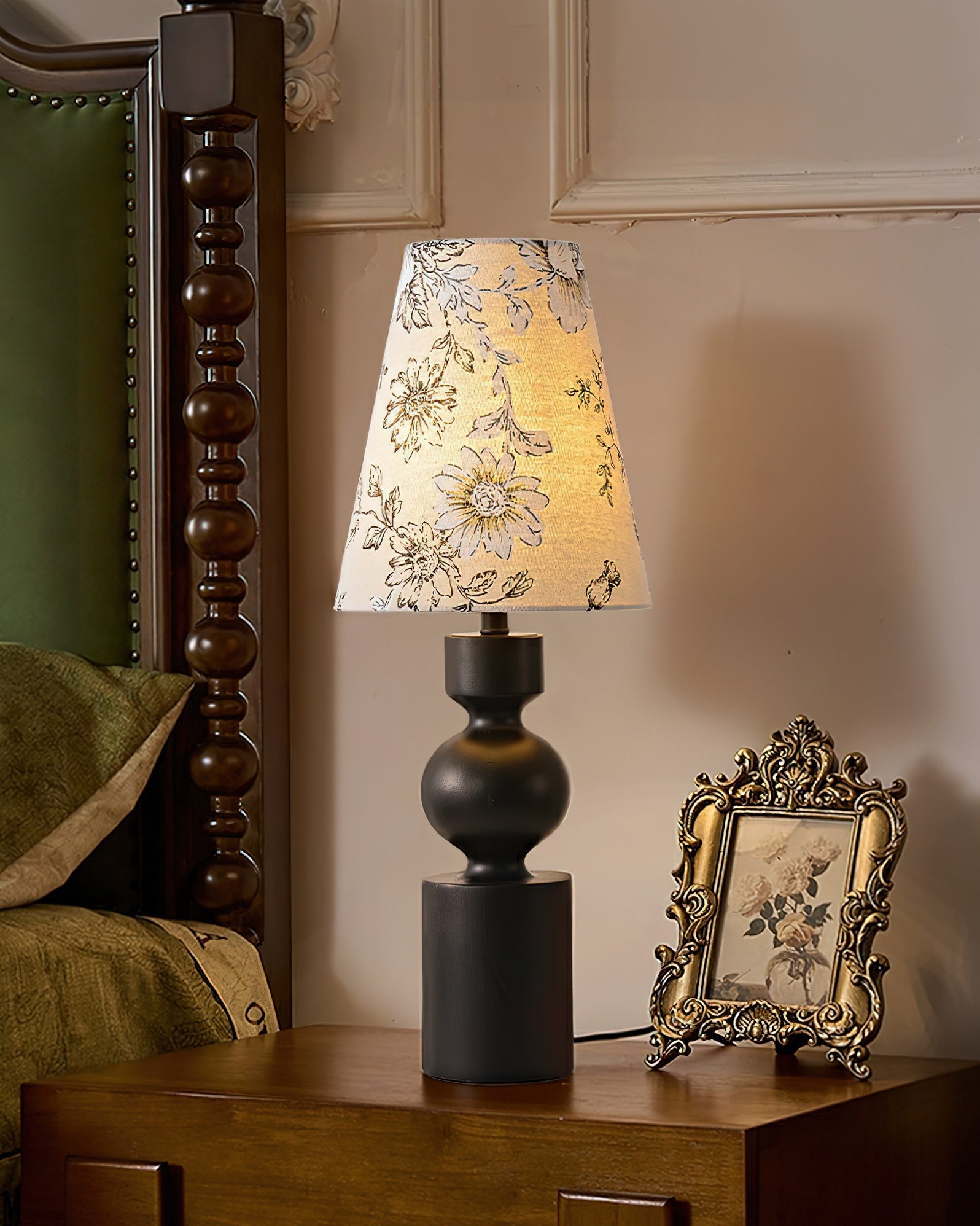 Bloomwood Table Lamp 8.7