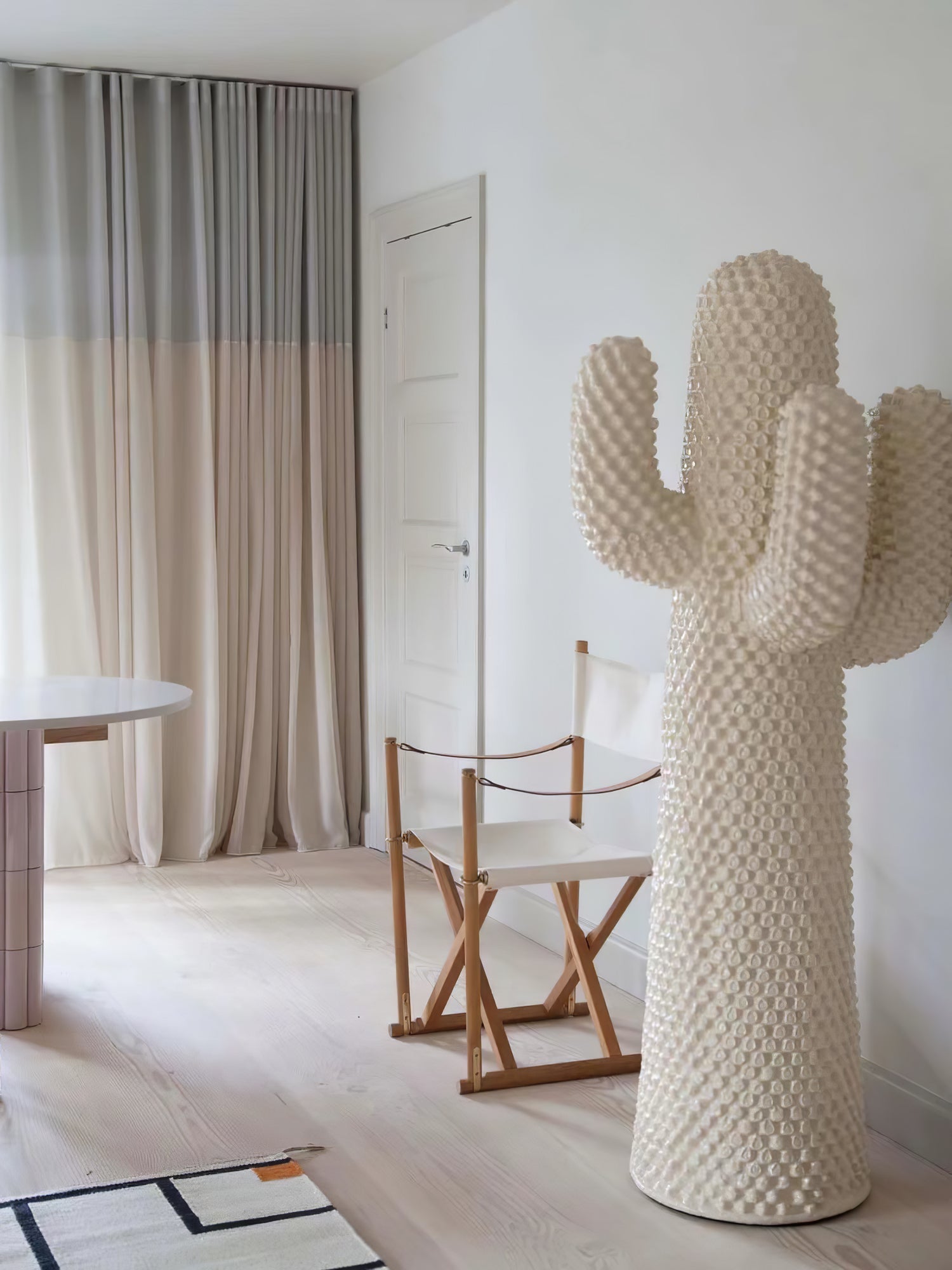 Mello Sculptural Portable Lamp Cactus Coat Rack