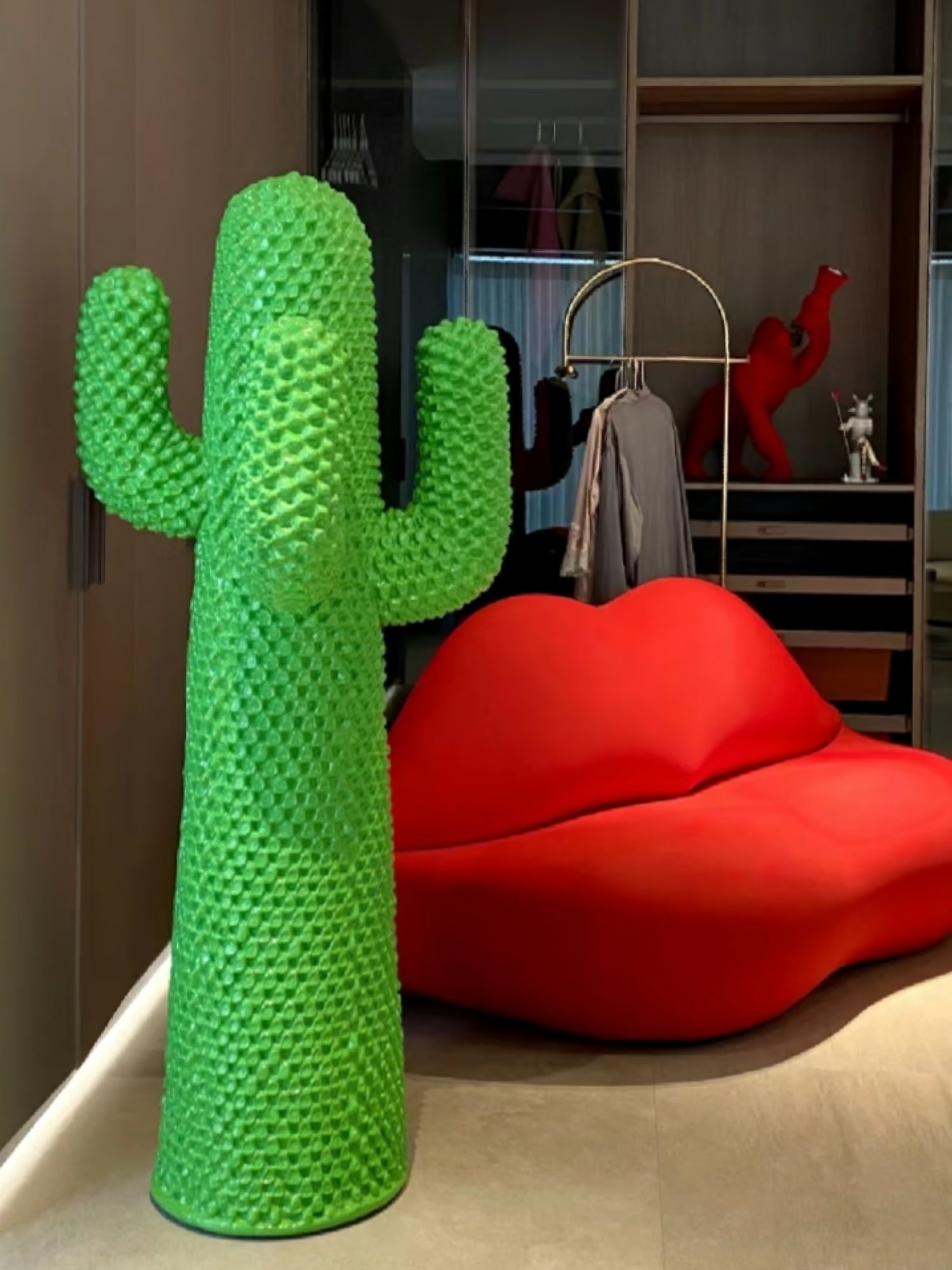 Mello Sculptural Portable Lamp Cactus Coat Rack