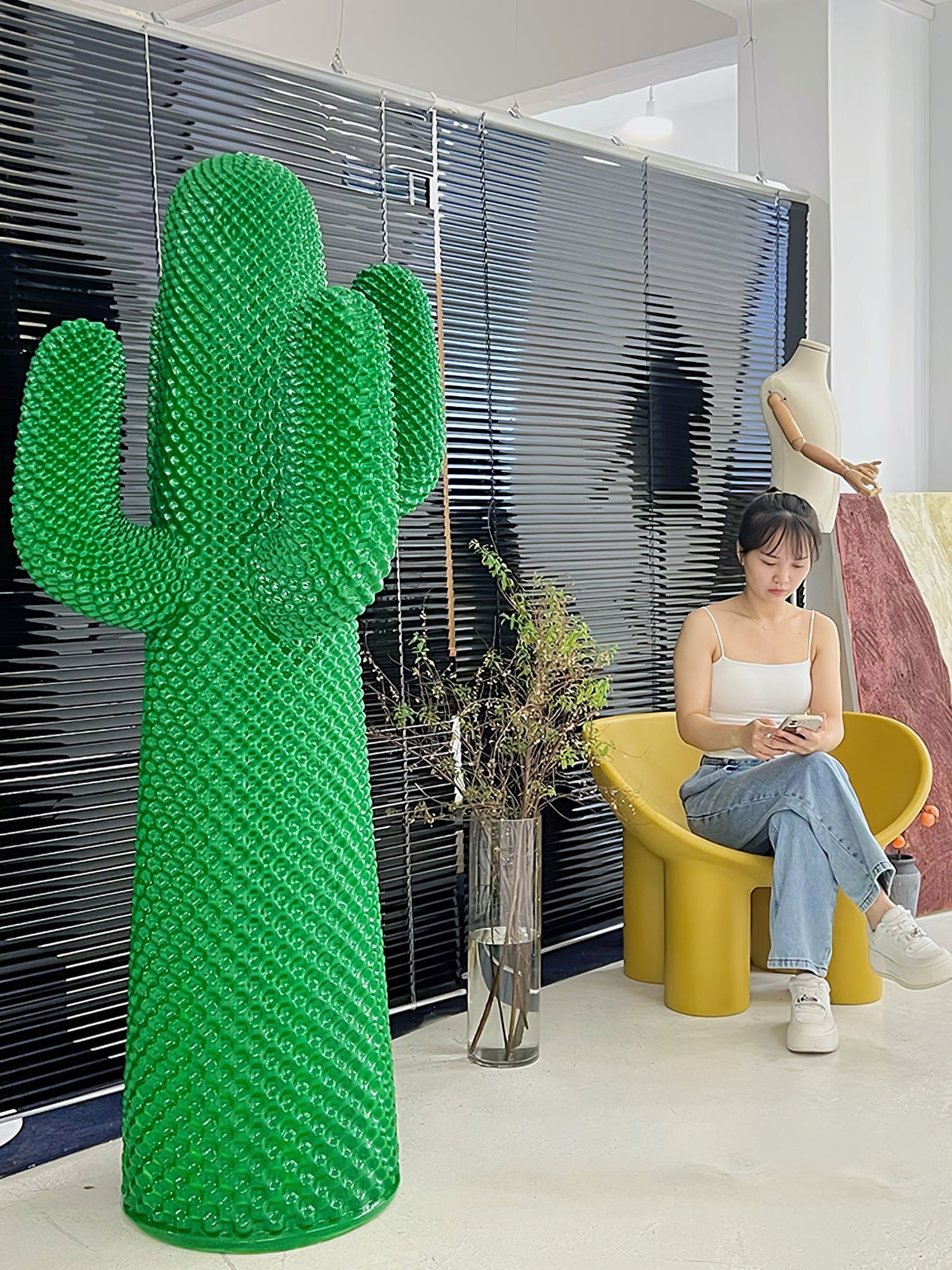 Mello Sculptural Portable Lamp Cactus Coat Rack
