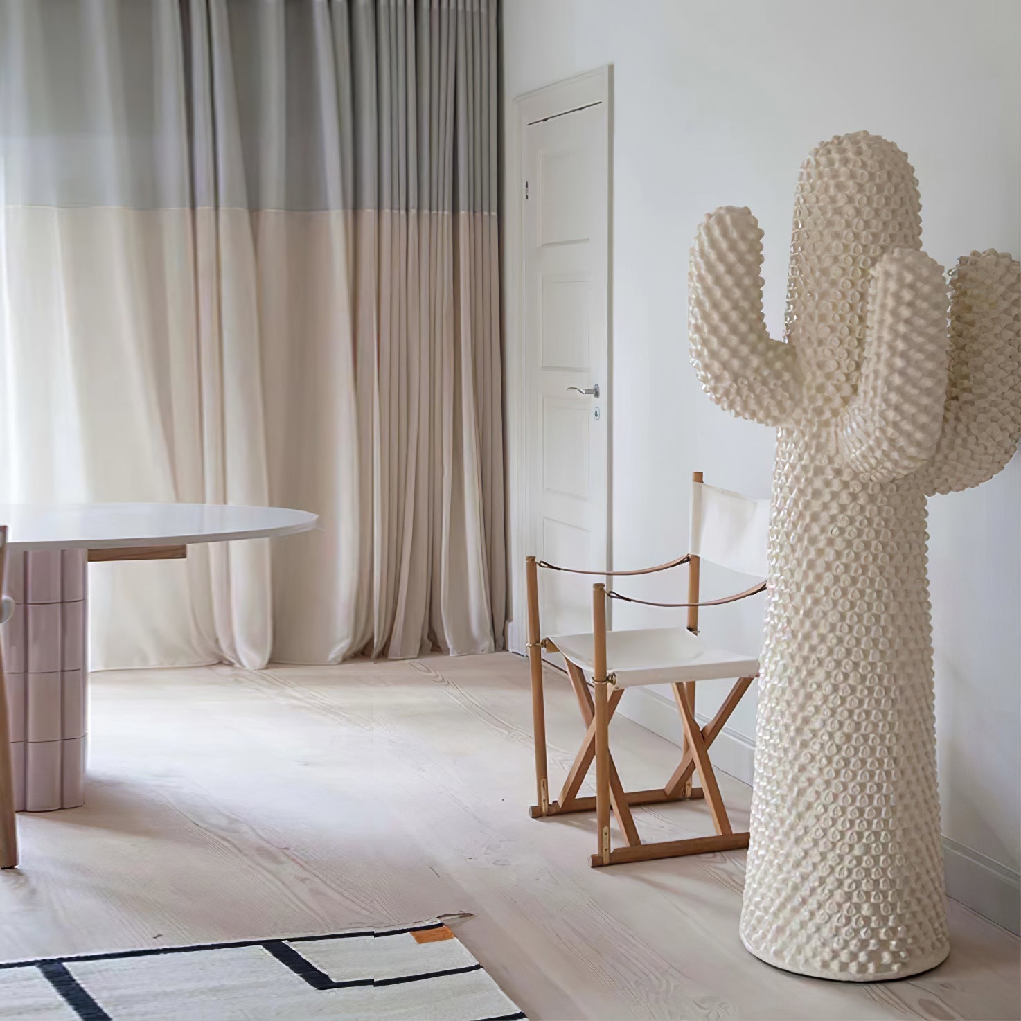 Mello Sculptural Portable Lamp Cactus Coat Rack
