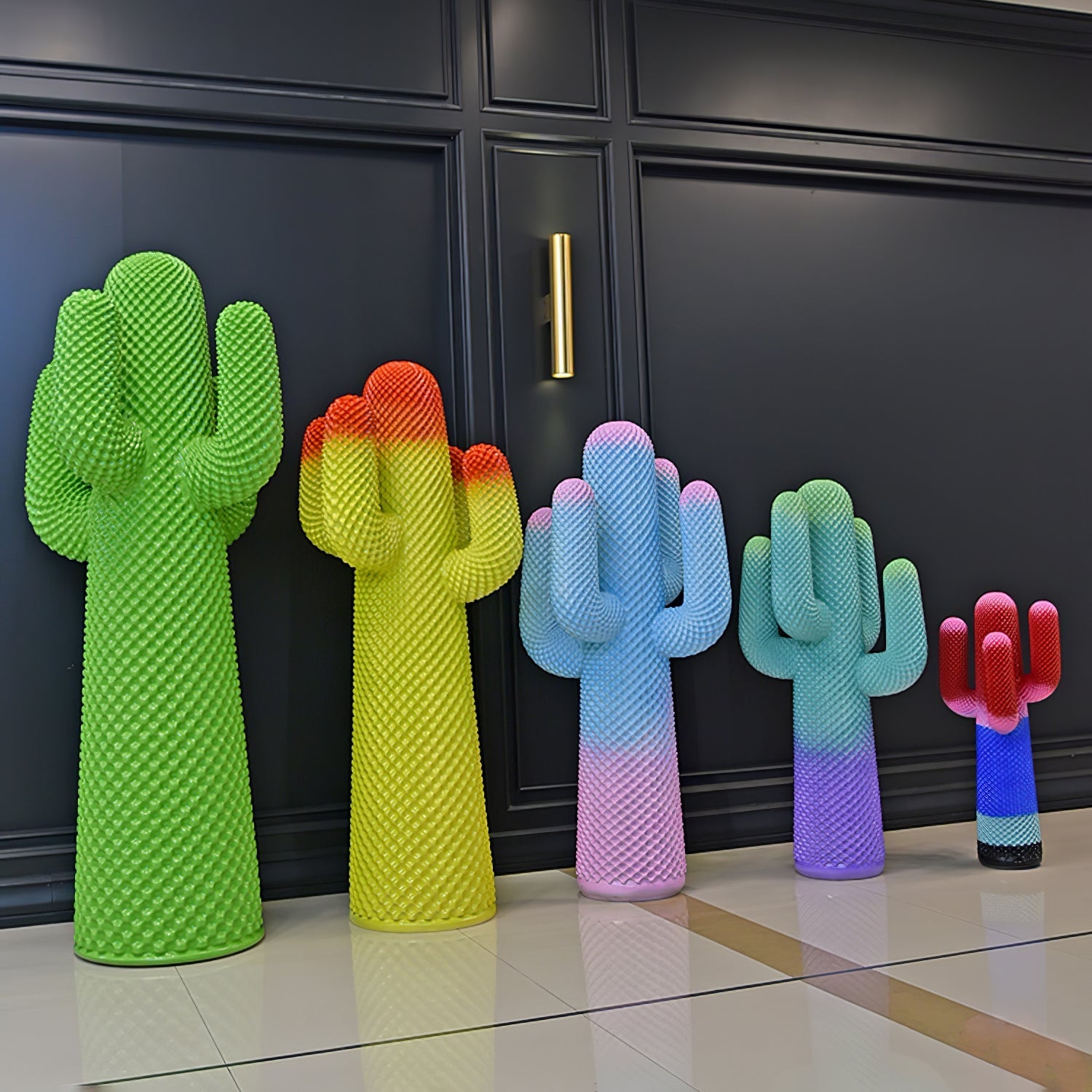 Mello Sculptural Portable Lamp Cactus Coat Rack