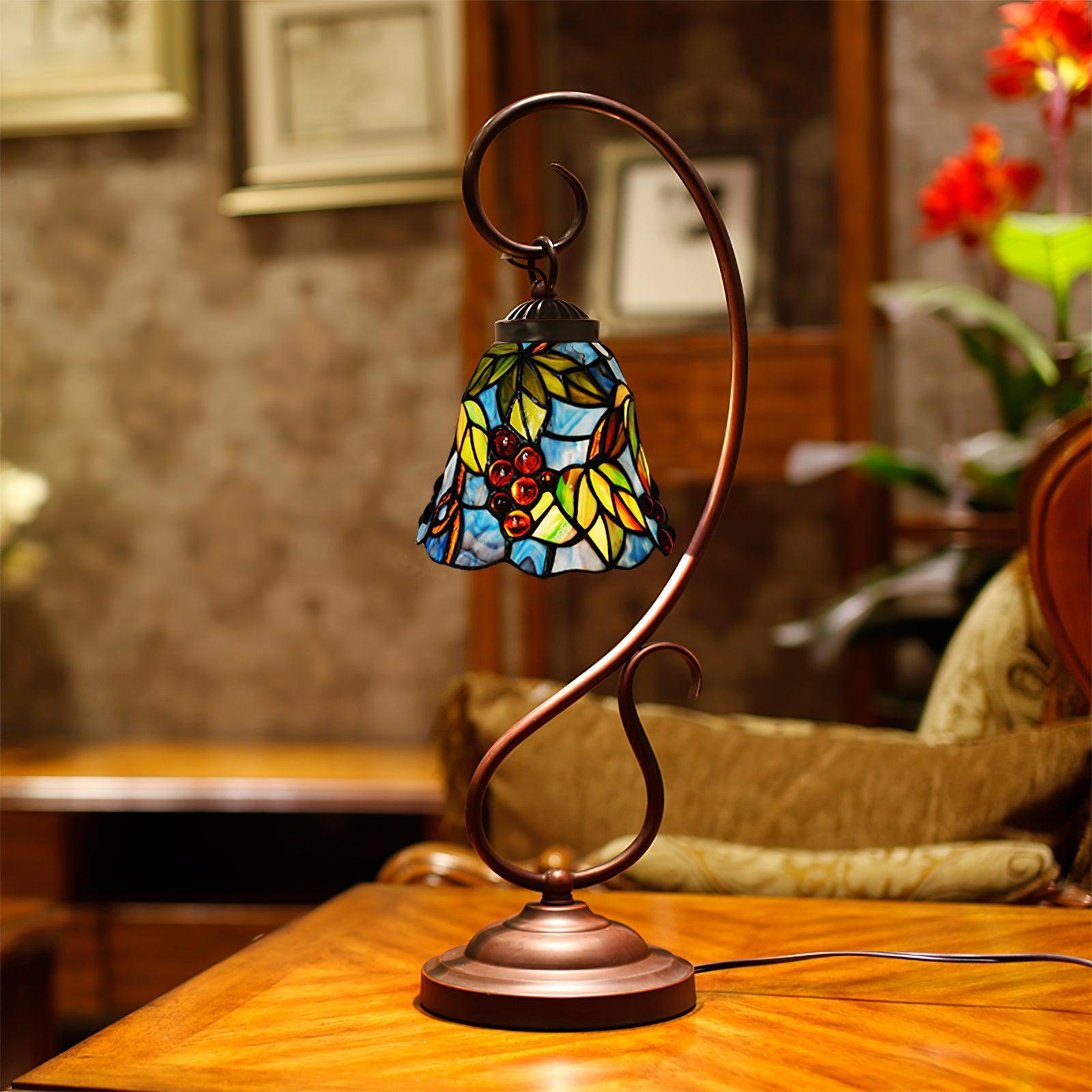 Cal Lighting Cotulla Tiffany Table Lamp 9.8
