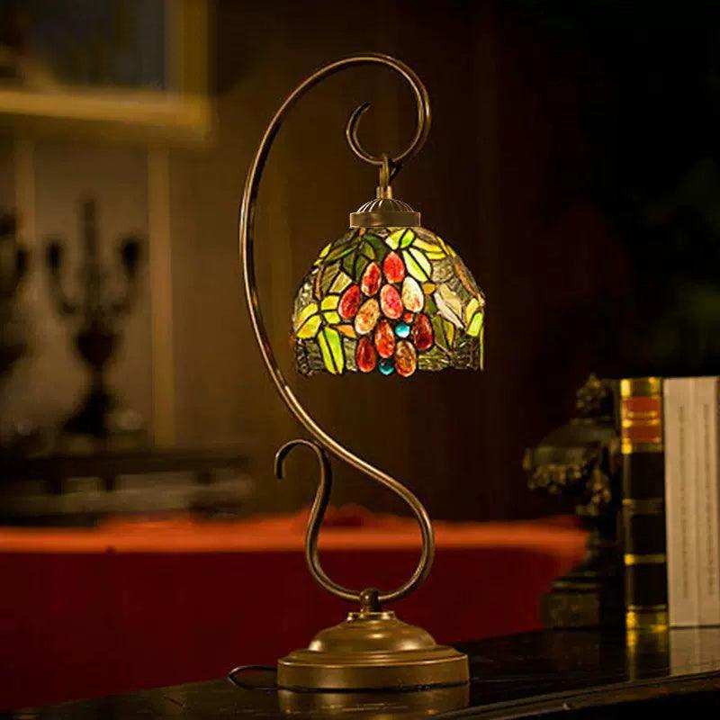 Cal Lighting Cotulla Tiffany Table Lamp 9.8