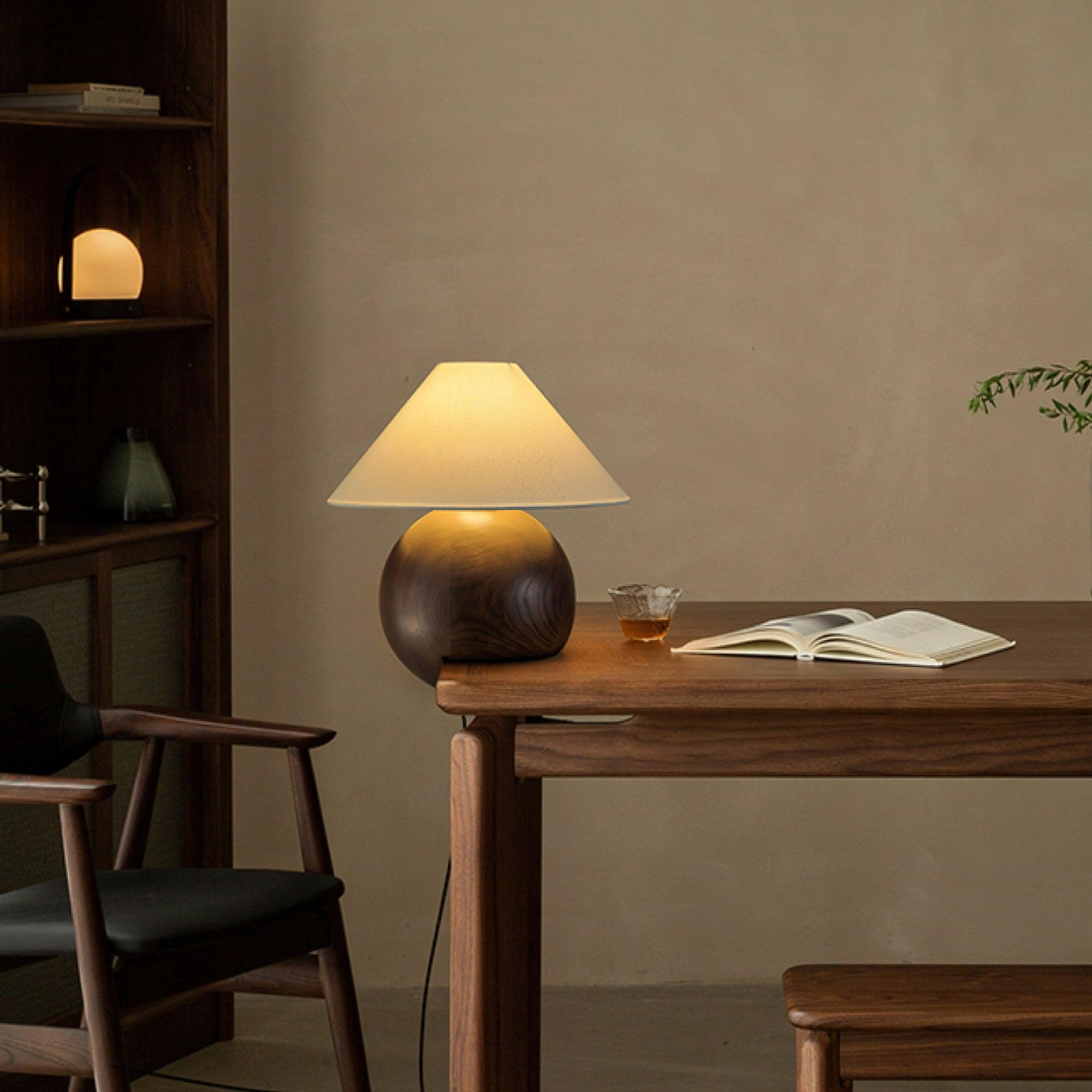 Corner Log Table Lamp 13.8