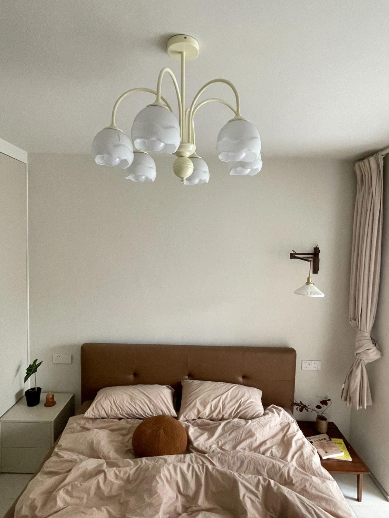 Creamy Chandelier