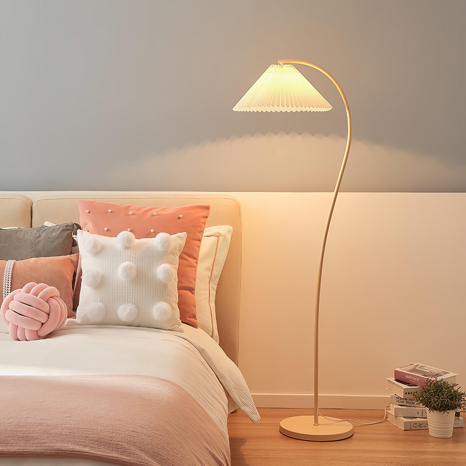 Crescini Pleated Floor Lamp detail view 4