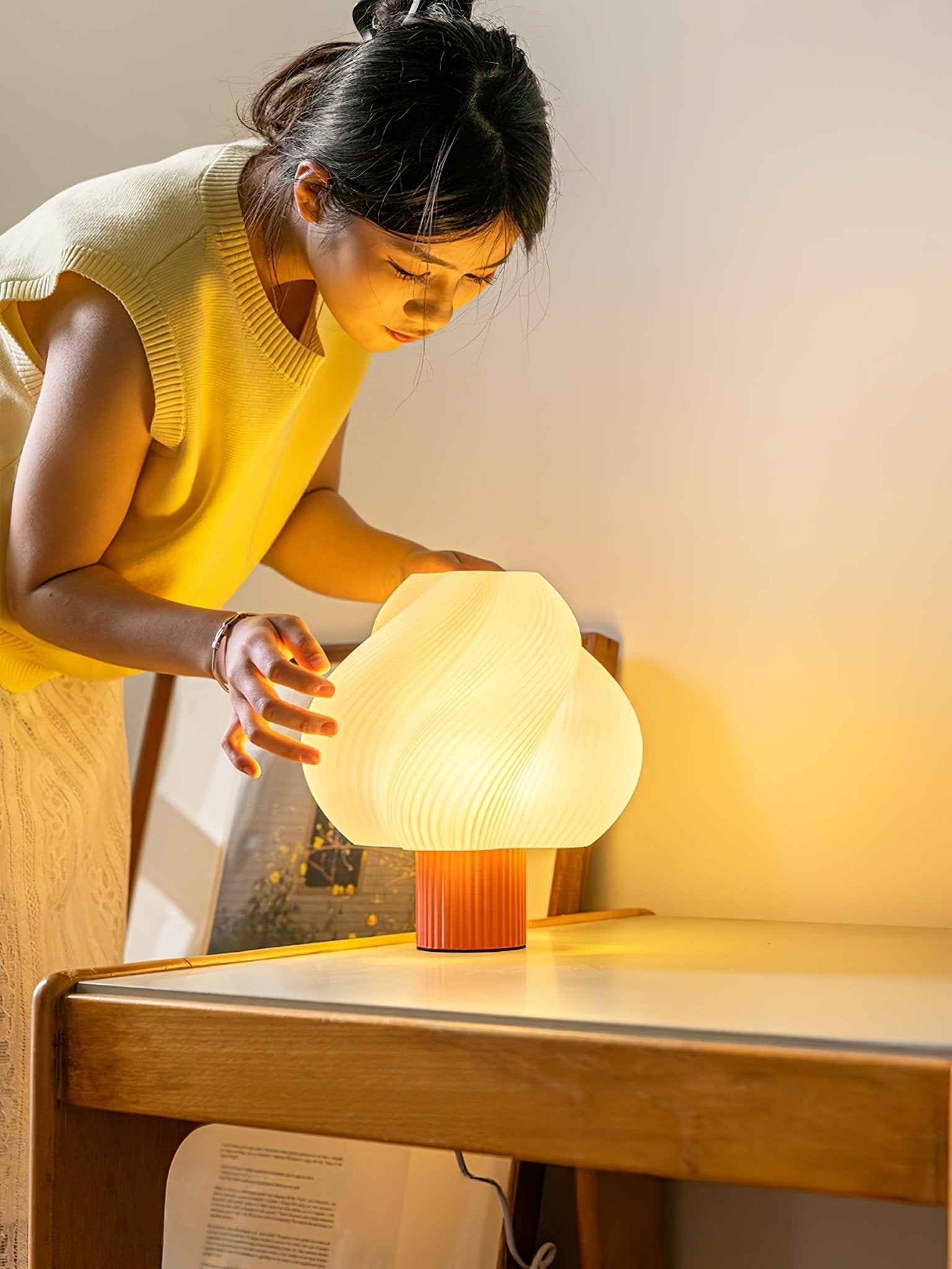 Whirl Pop Table Lamp