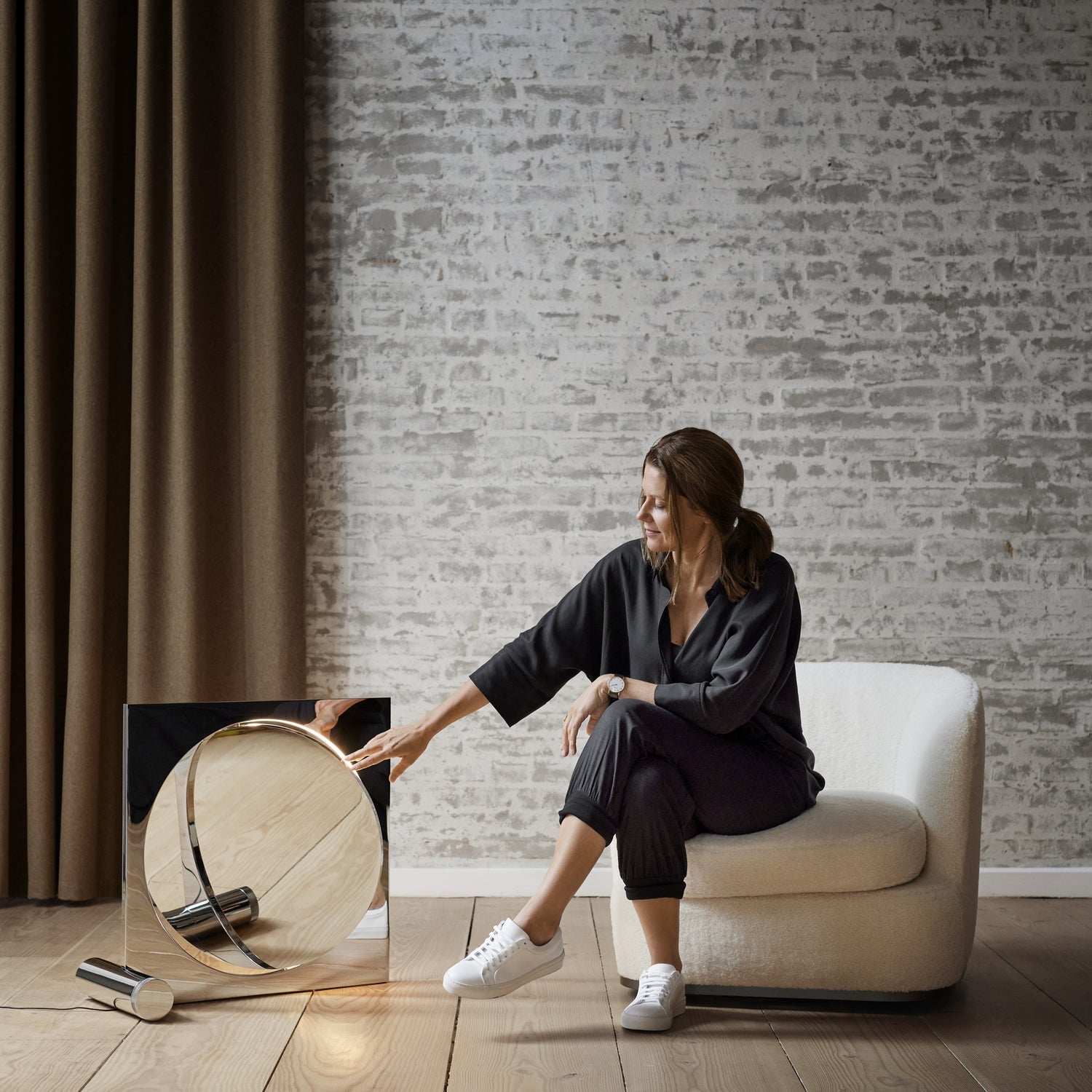 Eclipse Mirror Table Lamp