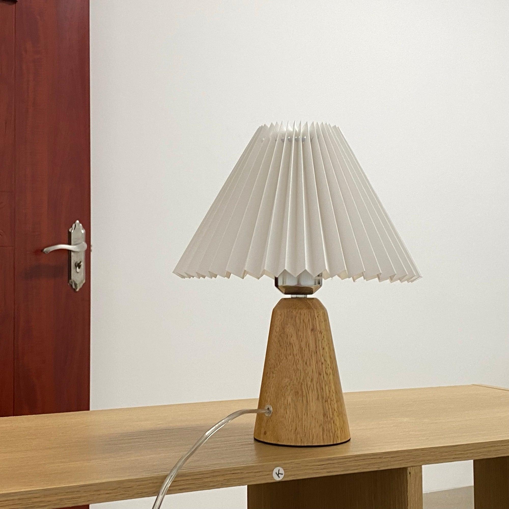 Facet Accent Lamp Table Lamp