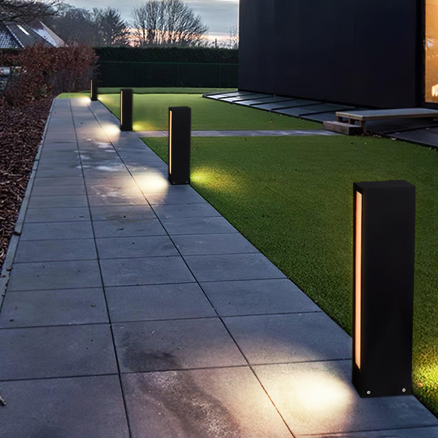 Faro Outdoor Post Floor Lamp