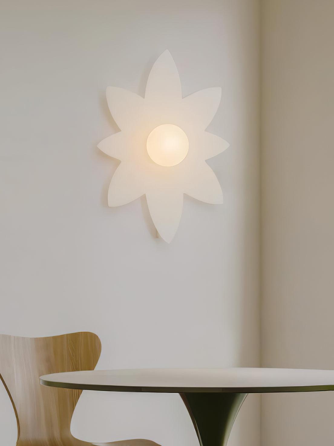 Flowers Wall-Mounted Lamp