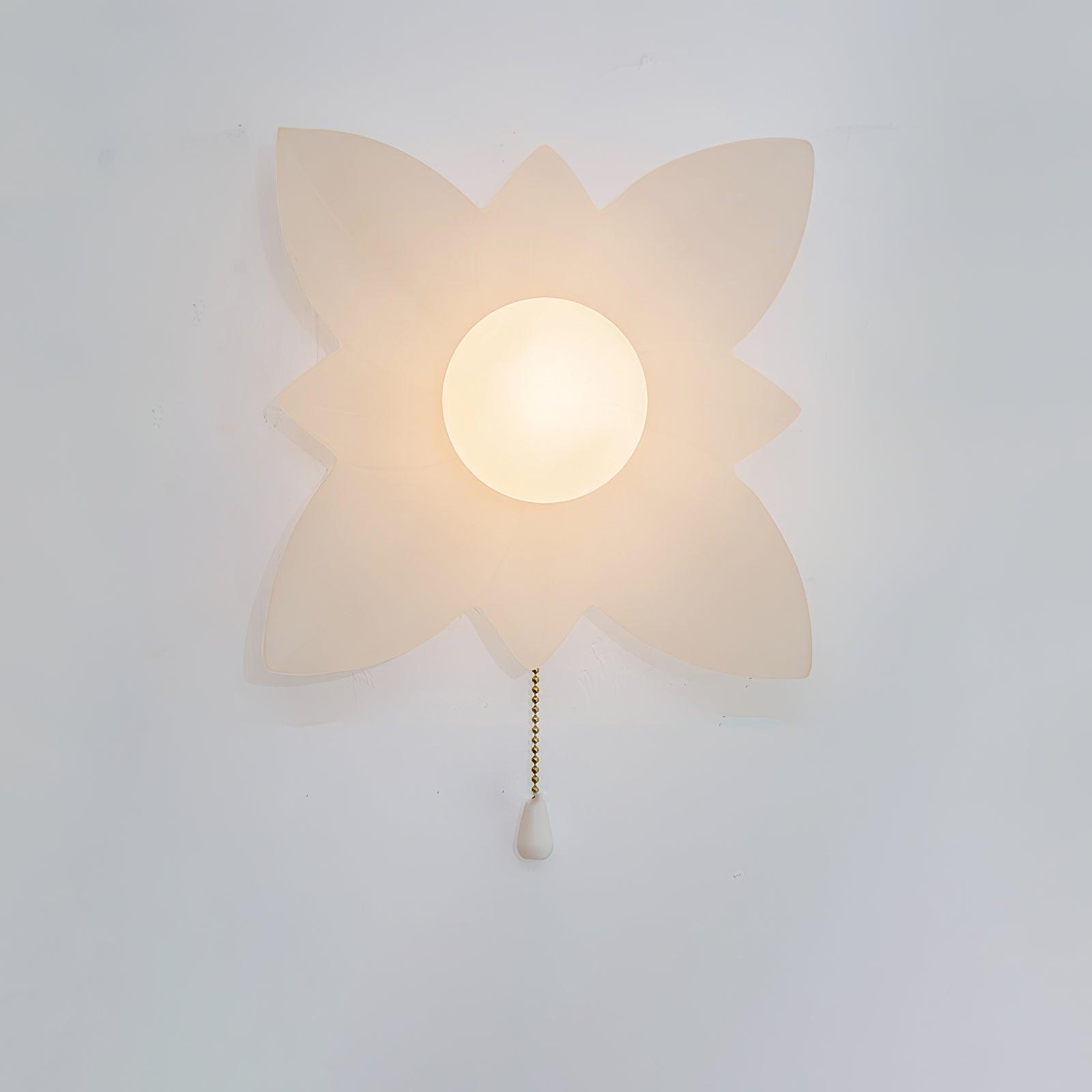 Flowers Wall-Mounted Lamp