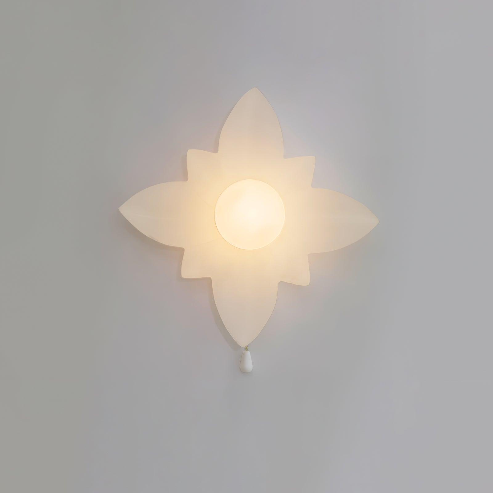 Flowers Wall-Mounted Lamp
