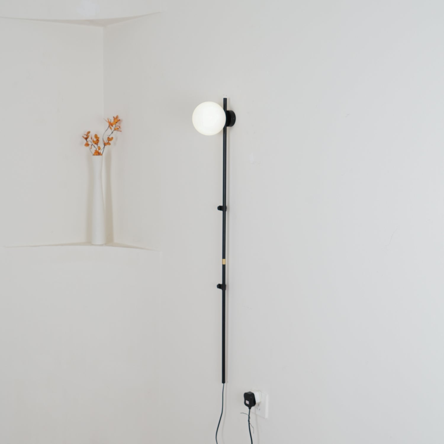 Funiculi Plug in Wall Sconce