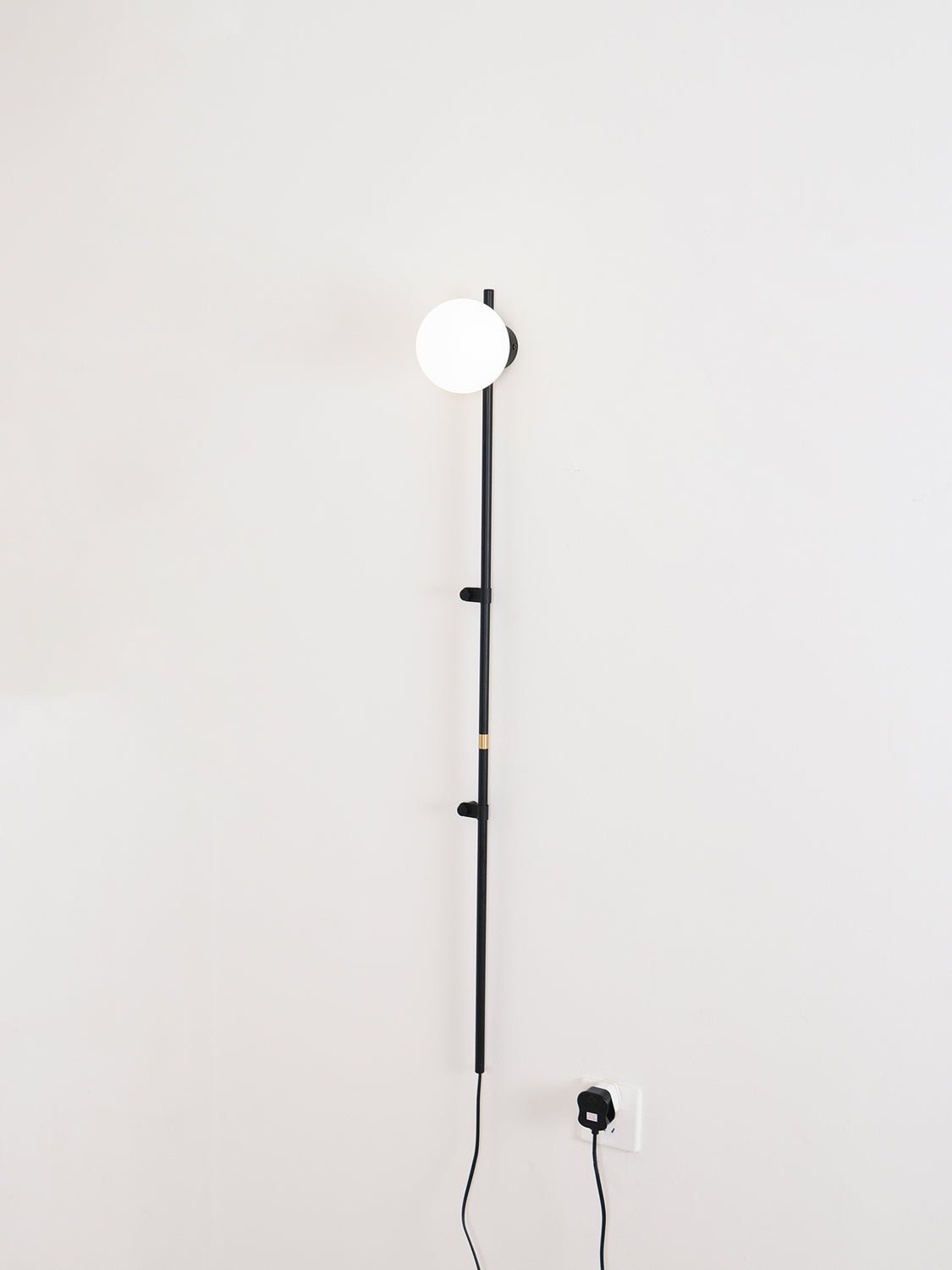 Funiculi Plug in Wall Sconce