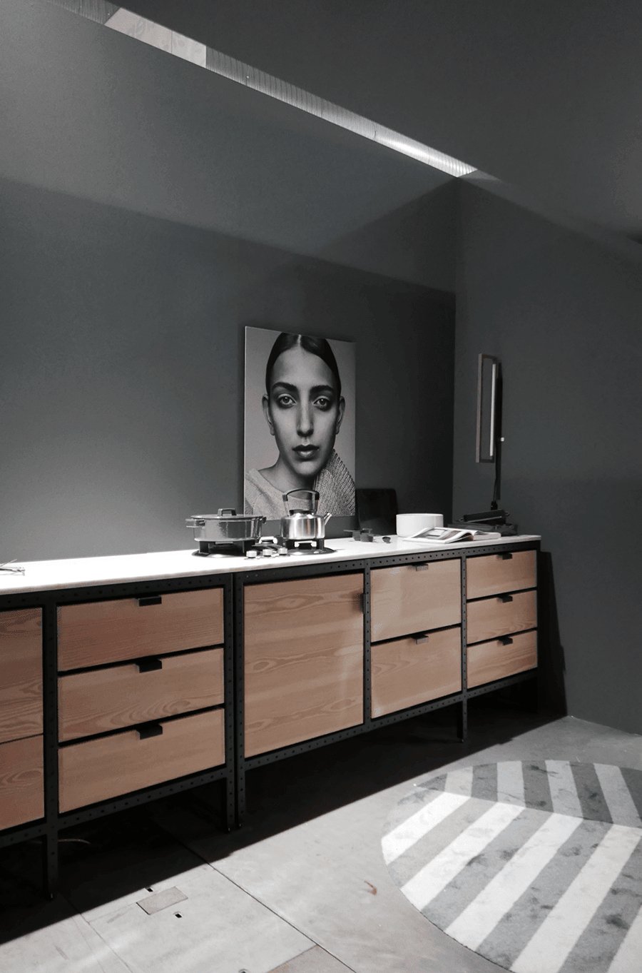 Studio Floor-standing Floor Lamp