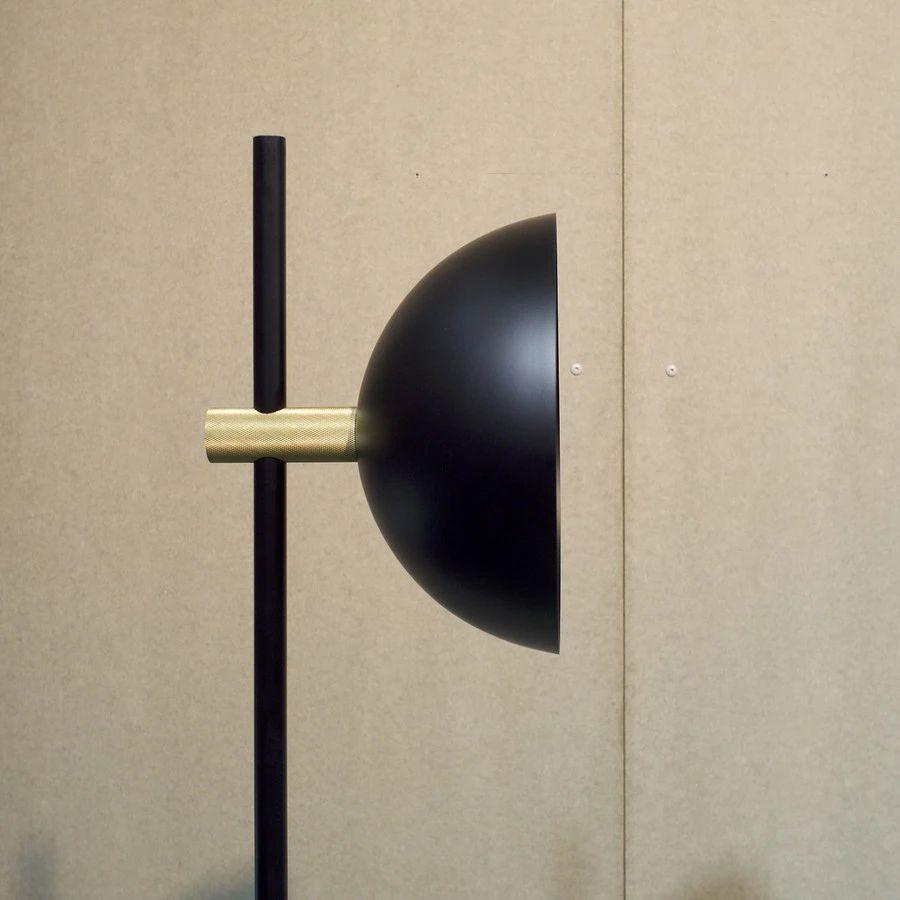 Studio Floor-standing Floor Lamp