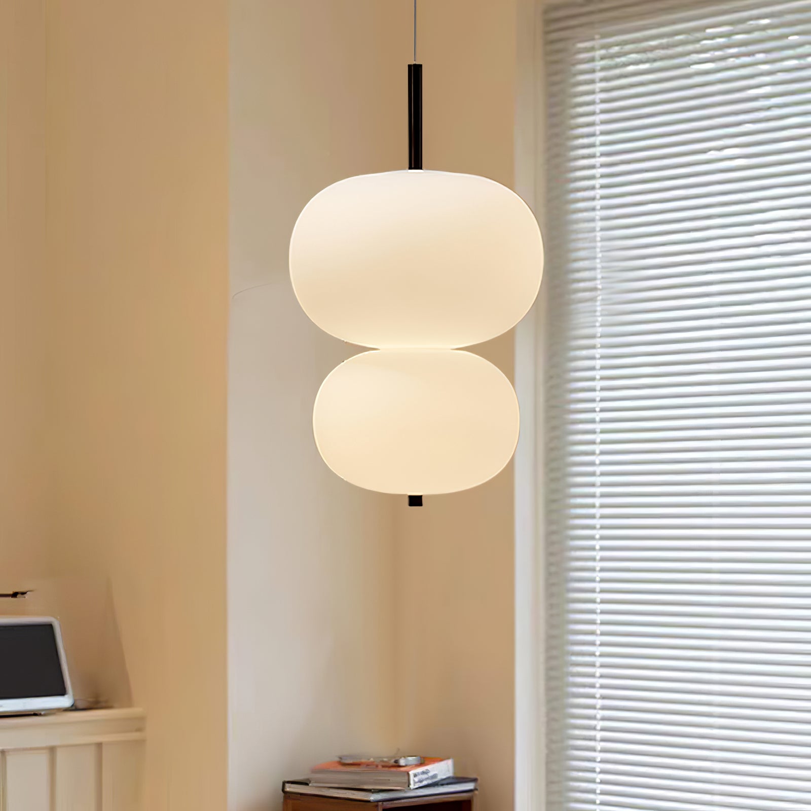 Ilargi Drop Light Pendant Light