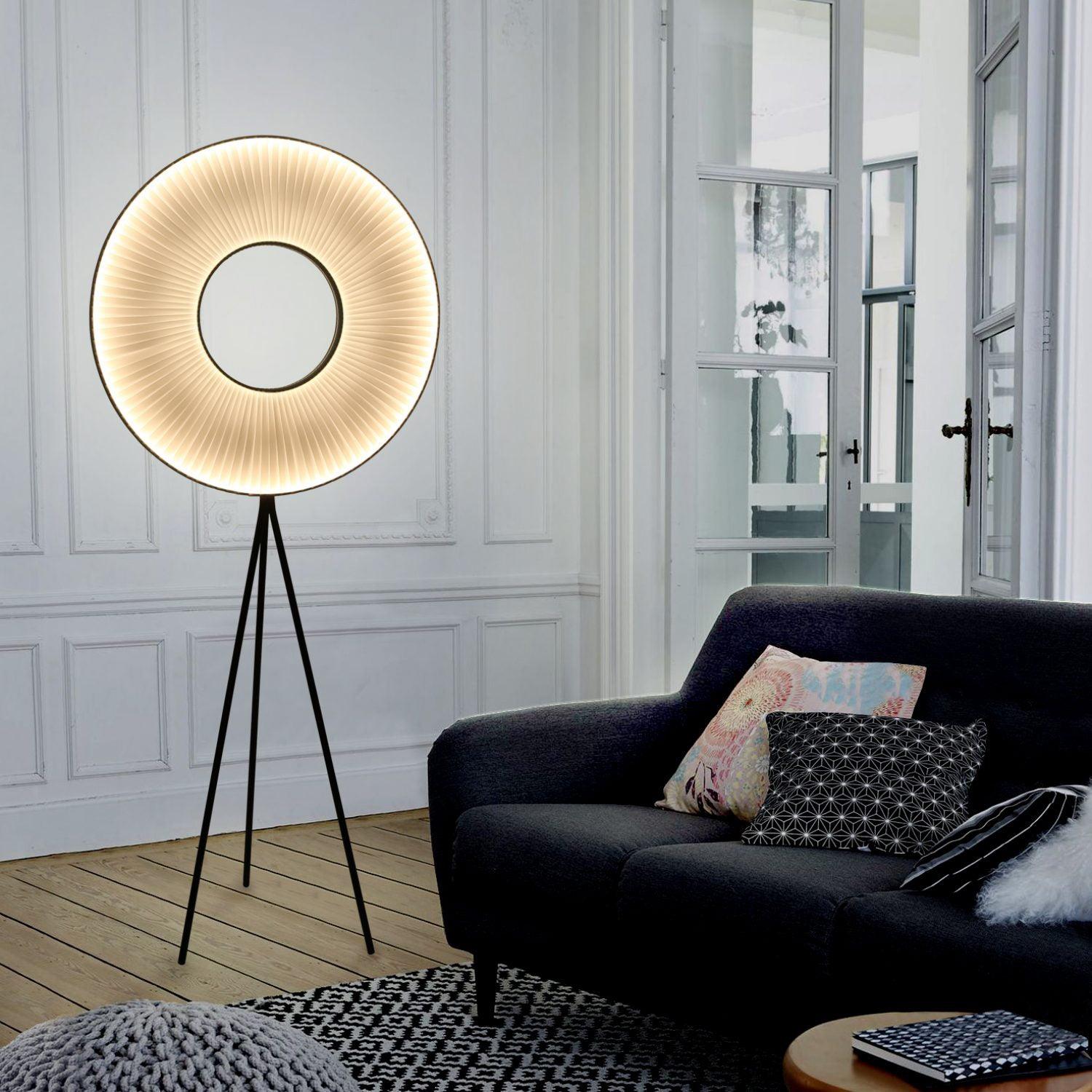 Iris Floor Lamp detail view 3