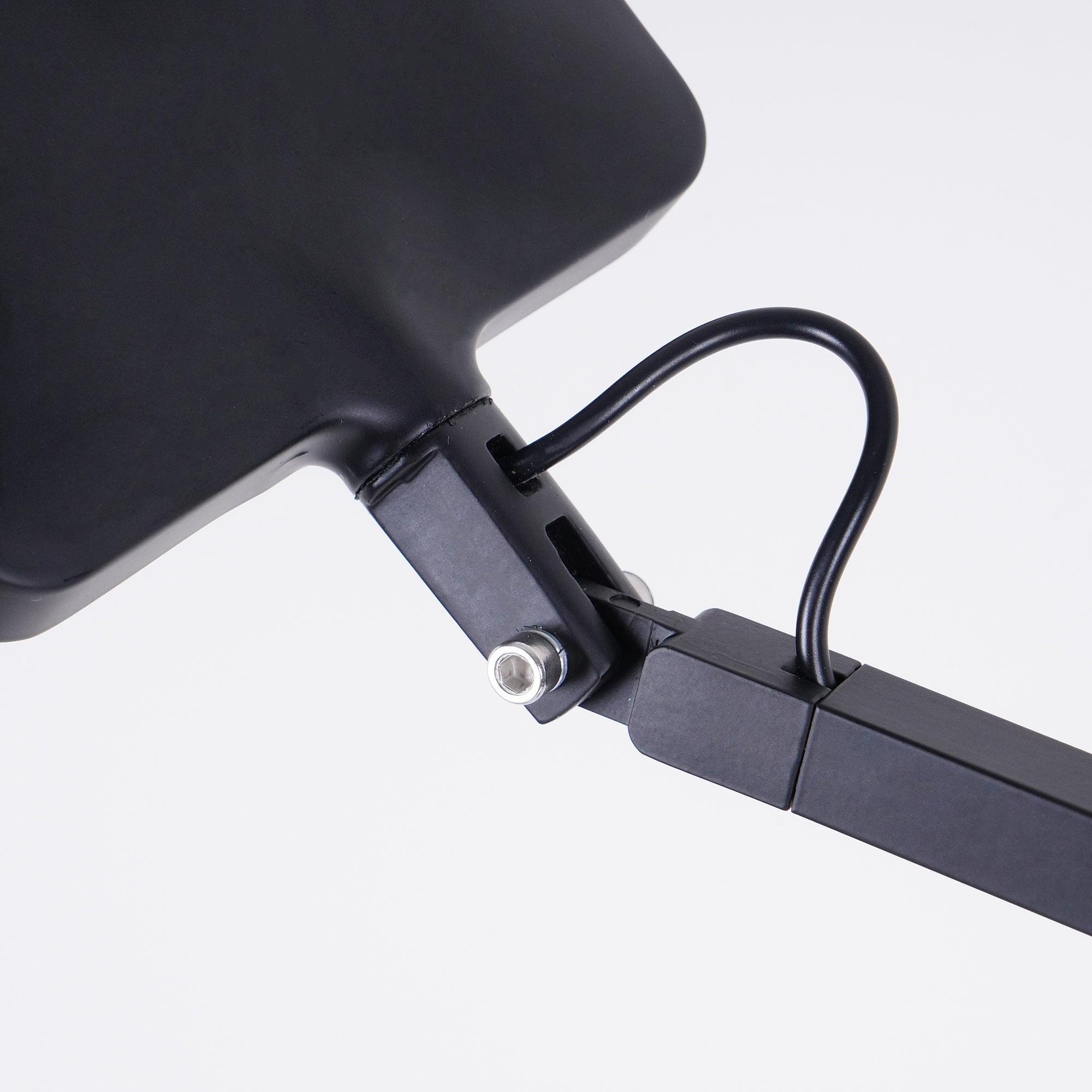 Edge Side Table Lamp detail view 40
