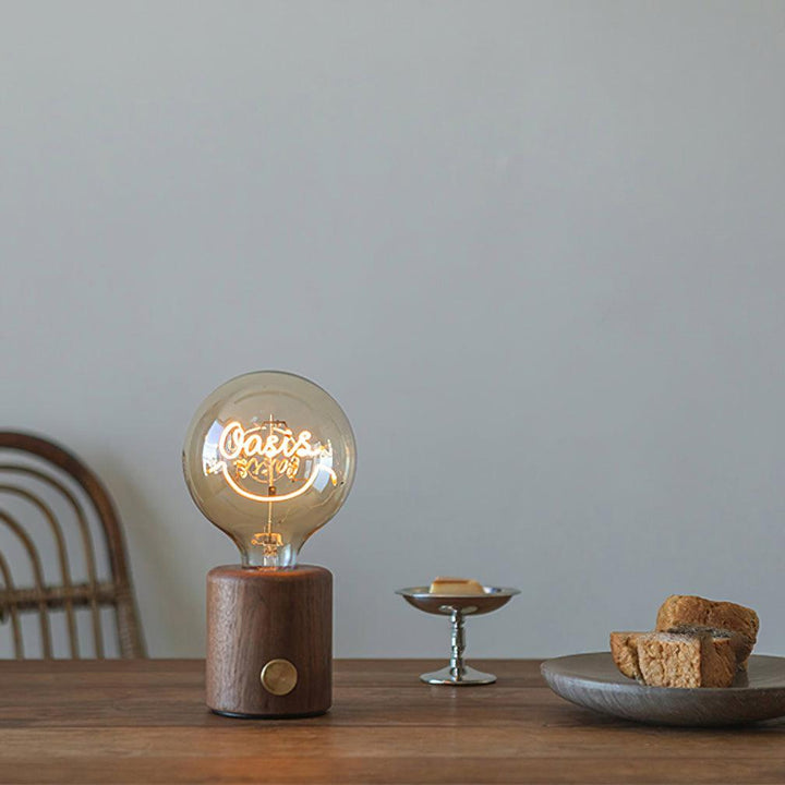 Kuitt Smiley Table Lamp 4.9