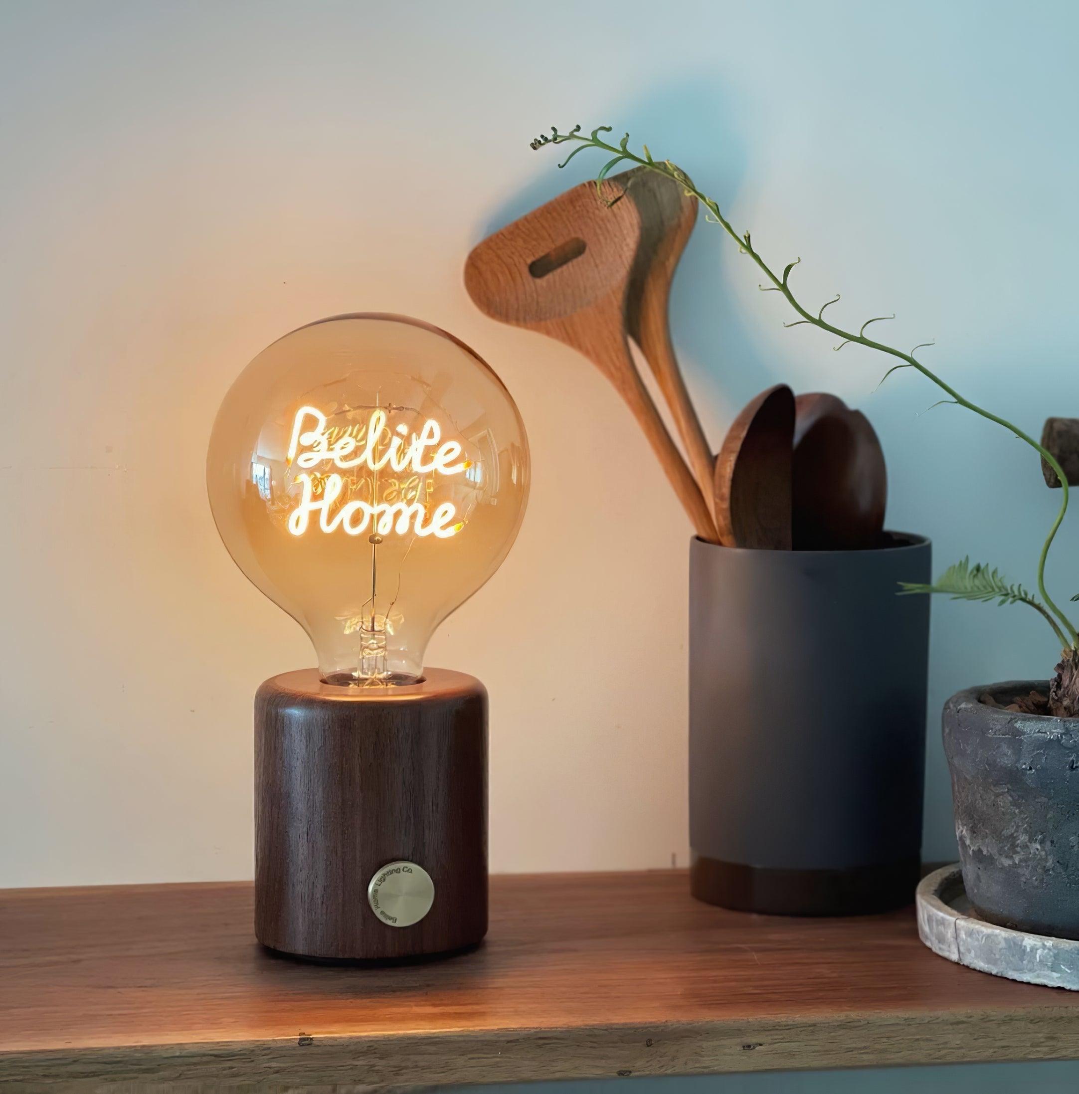 Kuitt Smiley Table Lamp 4.9