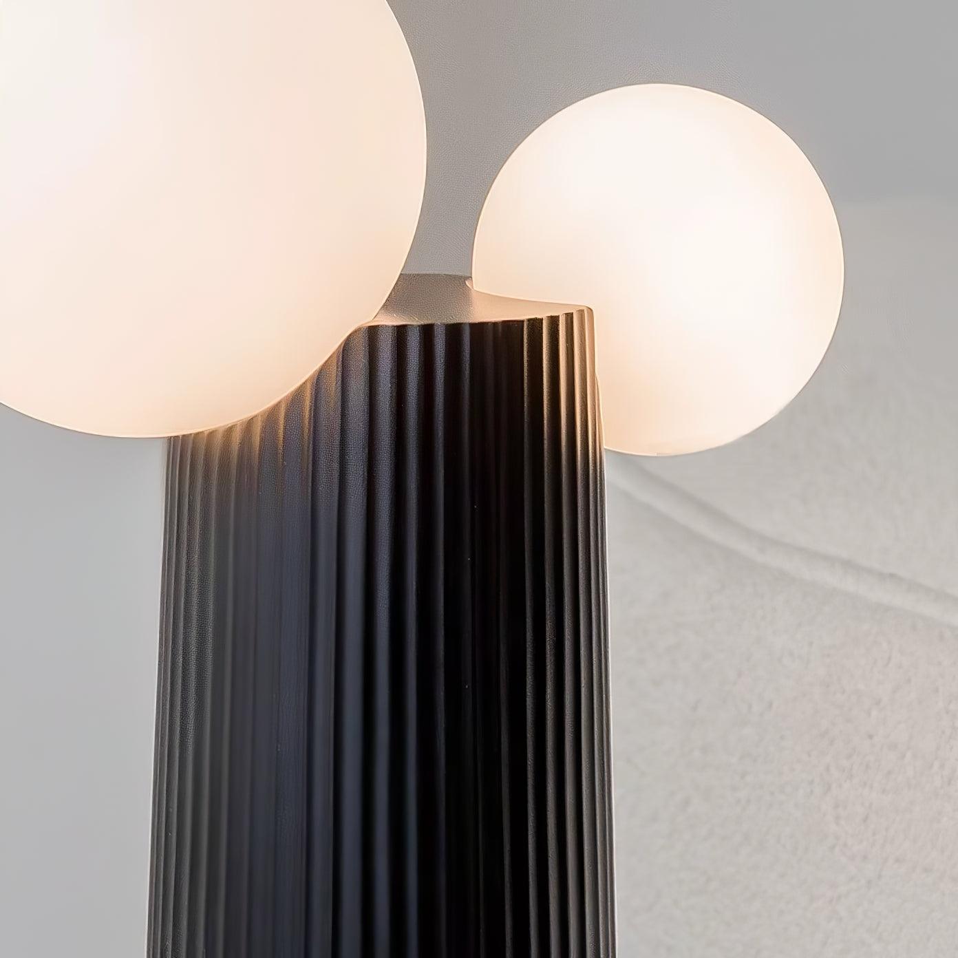 Land Table Lamp 8.3